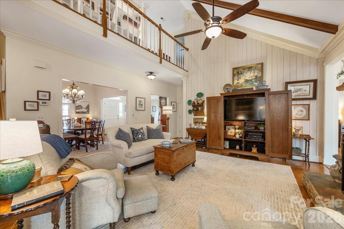 6203 Kensington Gardens Court