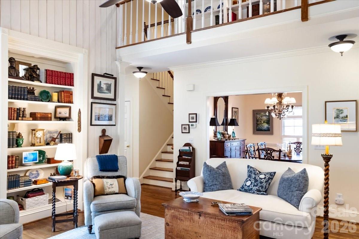 6203 Kensington Gardens Court