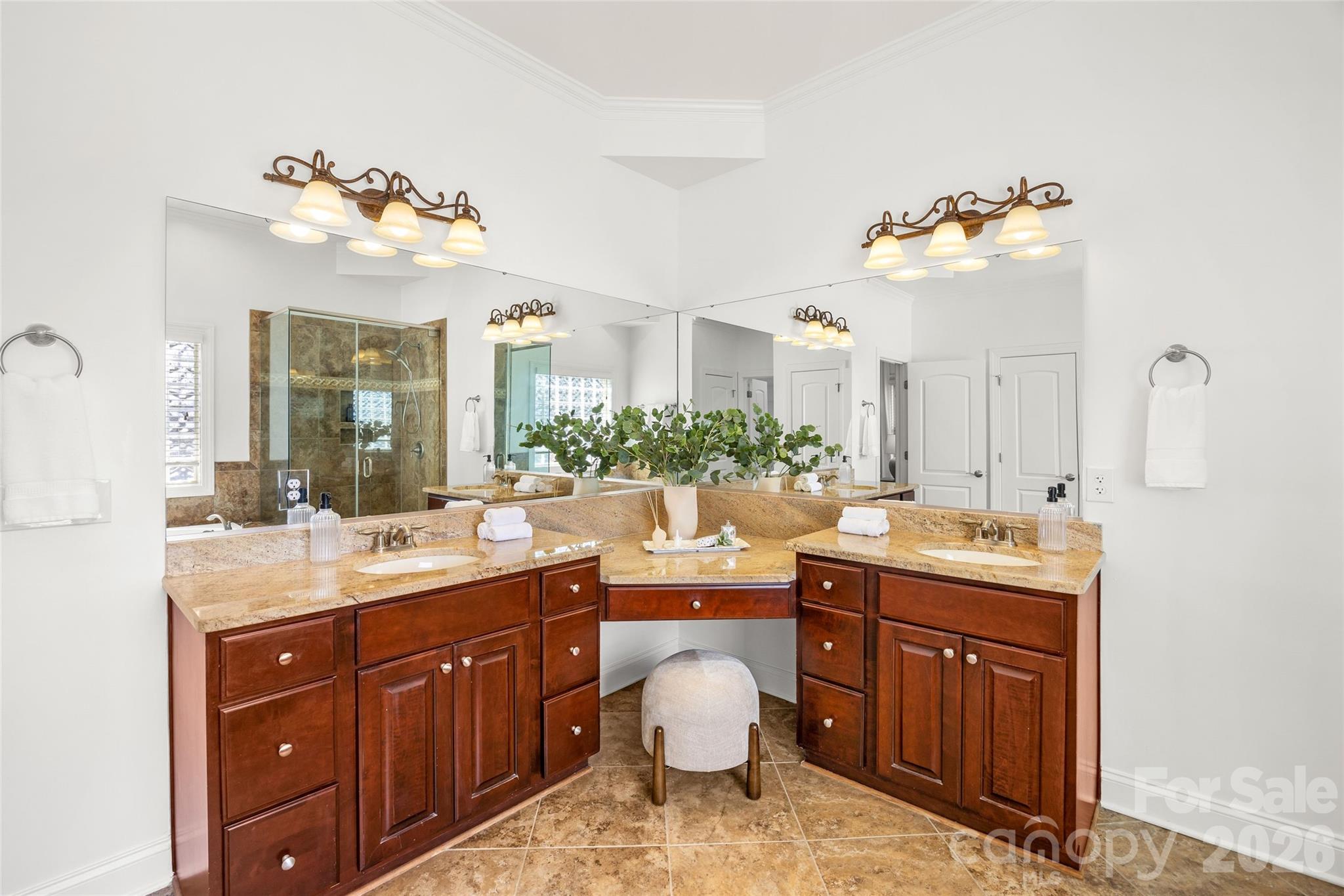 2718 Old Course Road