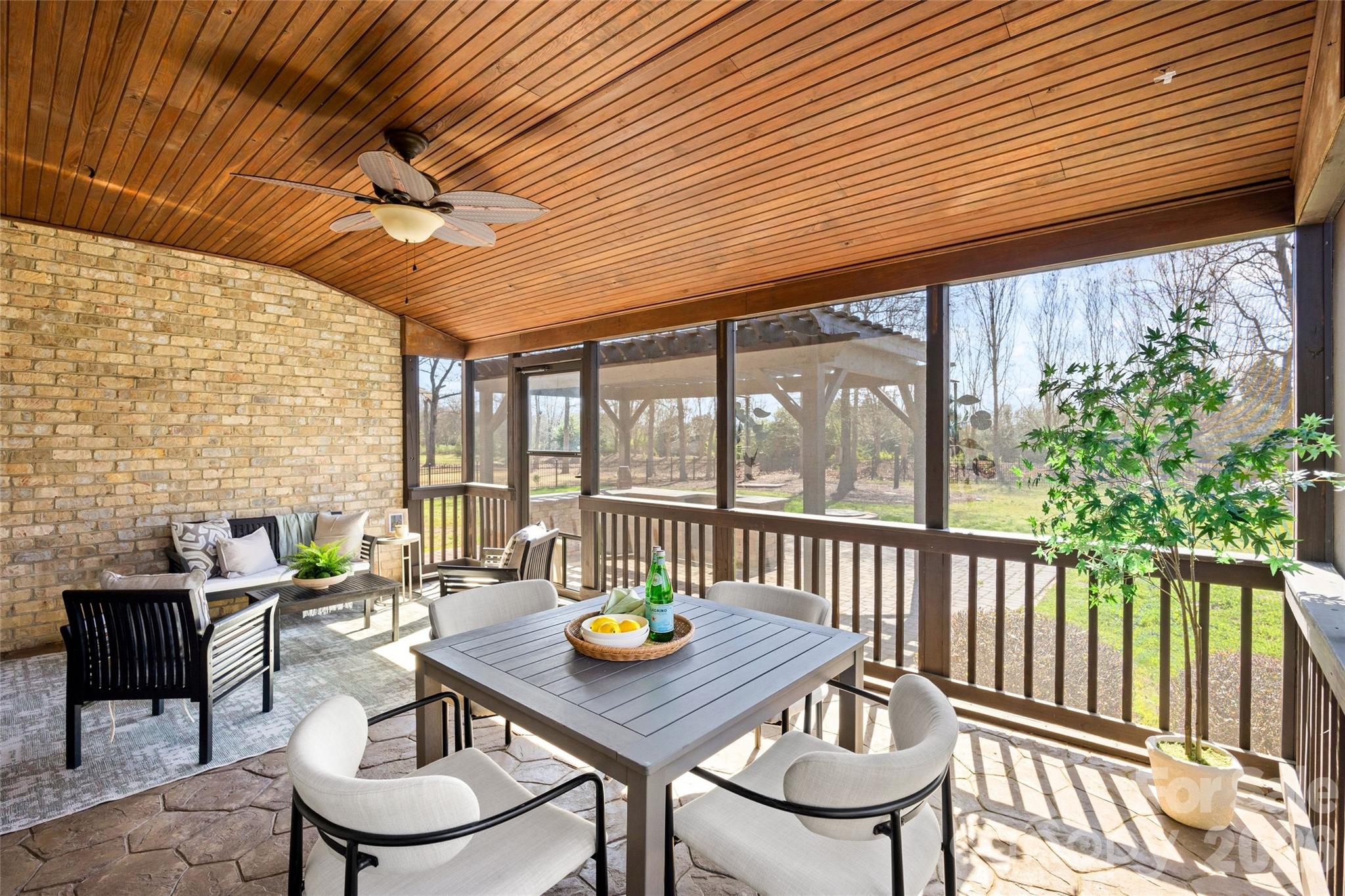 2718 Old Course Road