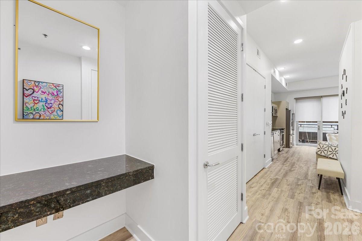 1133 Metropolitan Avenue Unit: 211