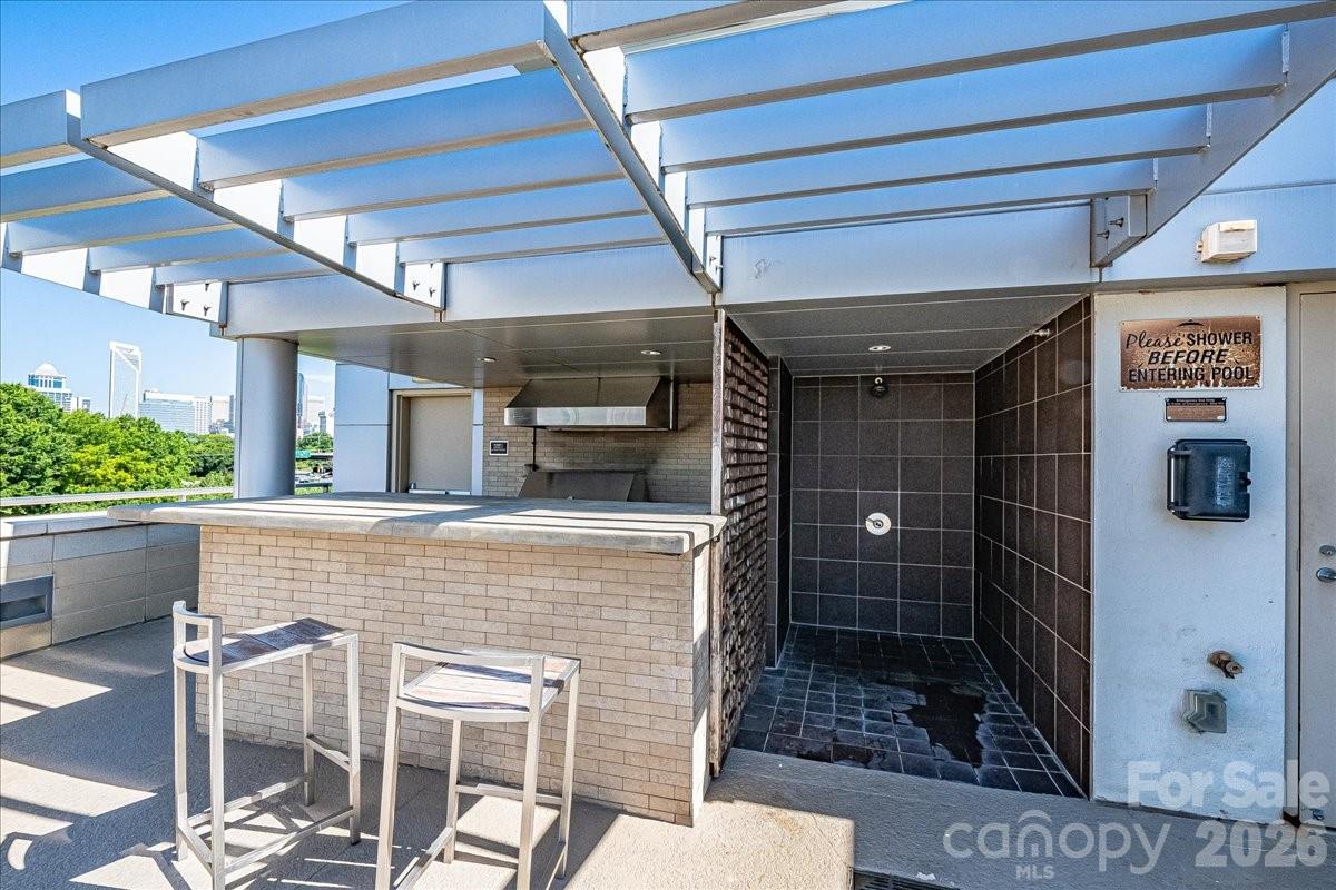 1133 Metropolitan Avenue Unit: 211