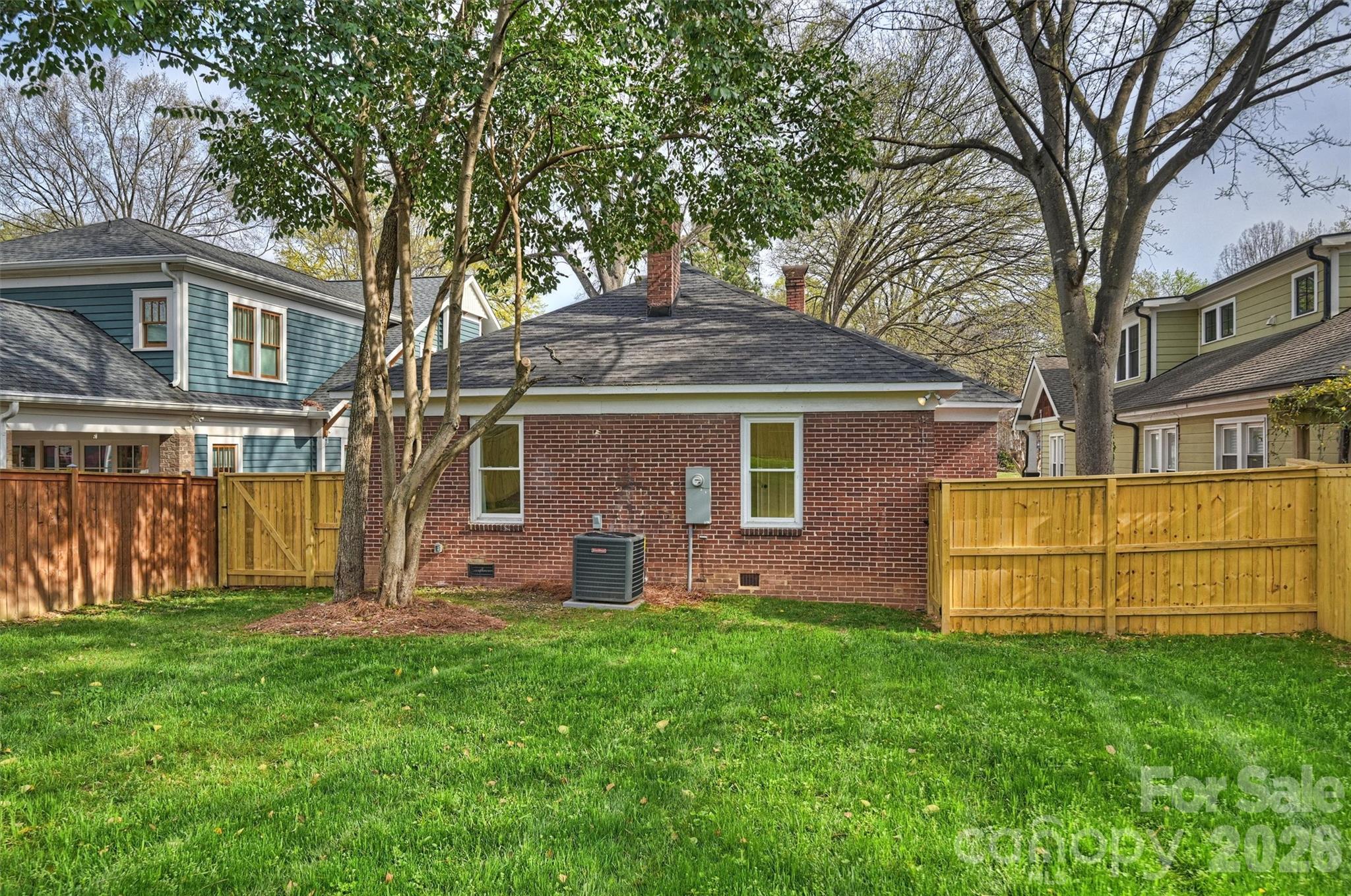321 W Kingston Avenue