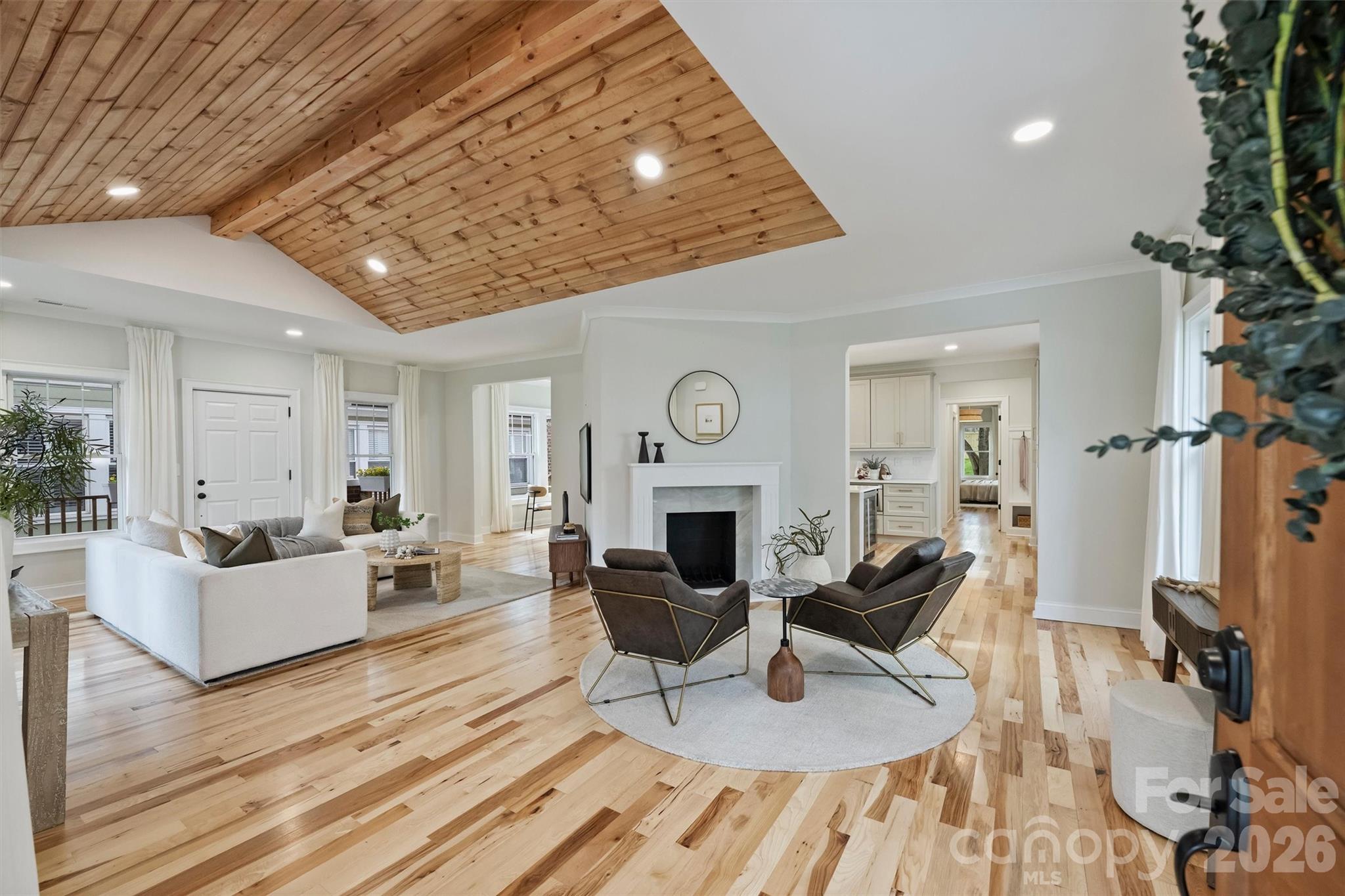 321 W Kingston Avenue