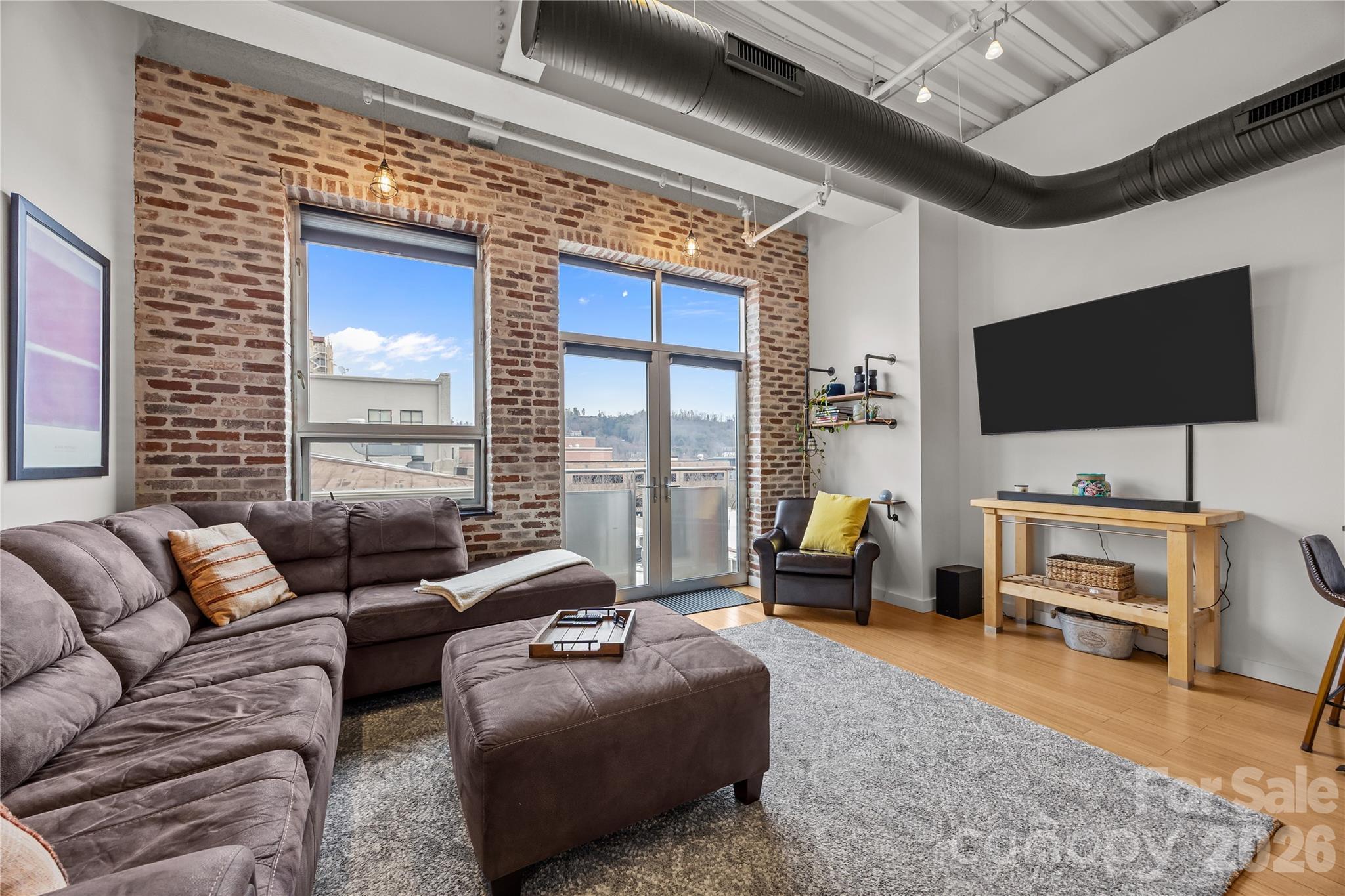 12 S Lexington Avenue Unit: 401