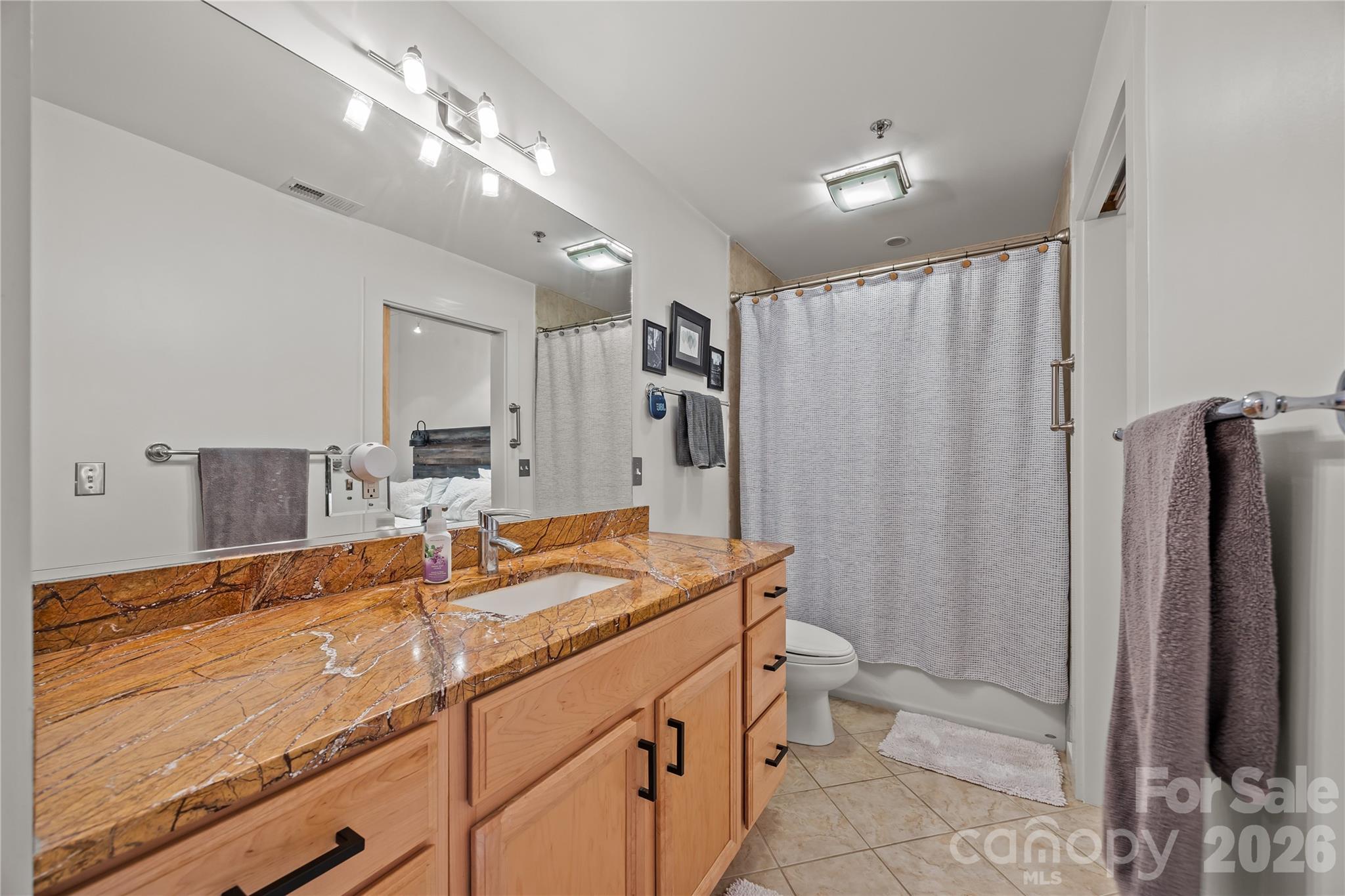 12 S Lexington Avenue Unit: 401