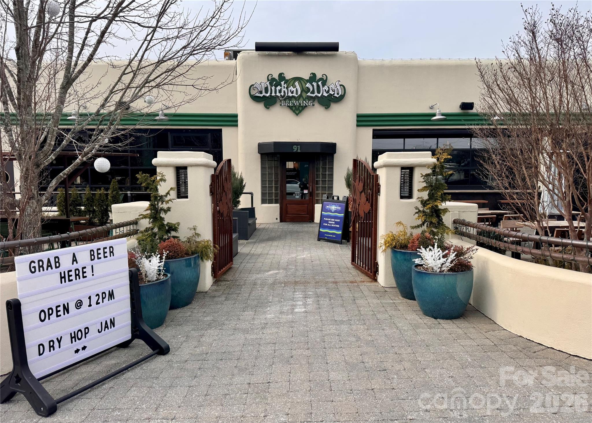 12 S Lexington Avenue Unit: 401