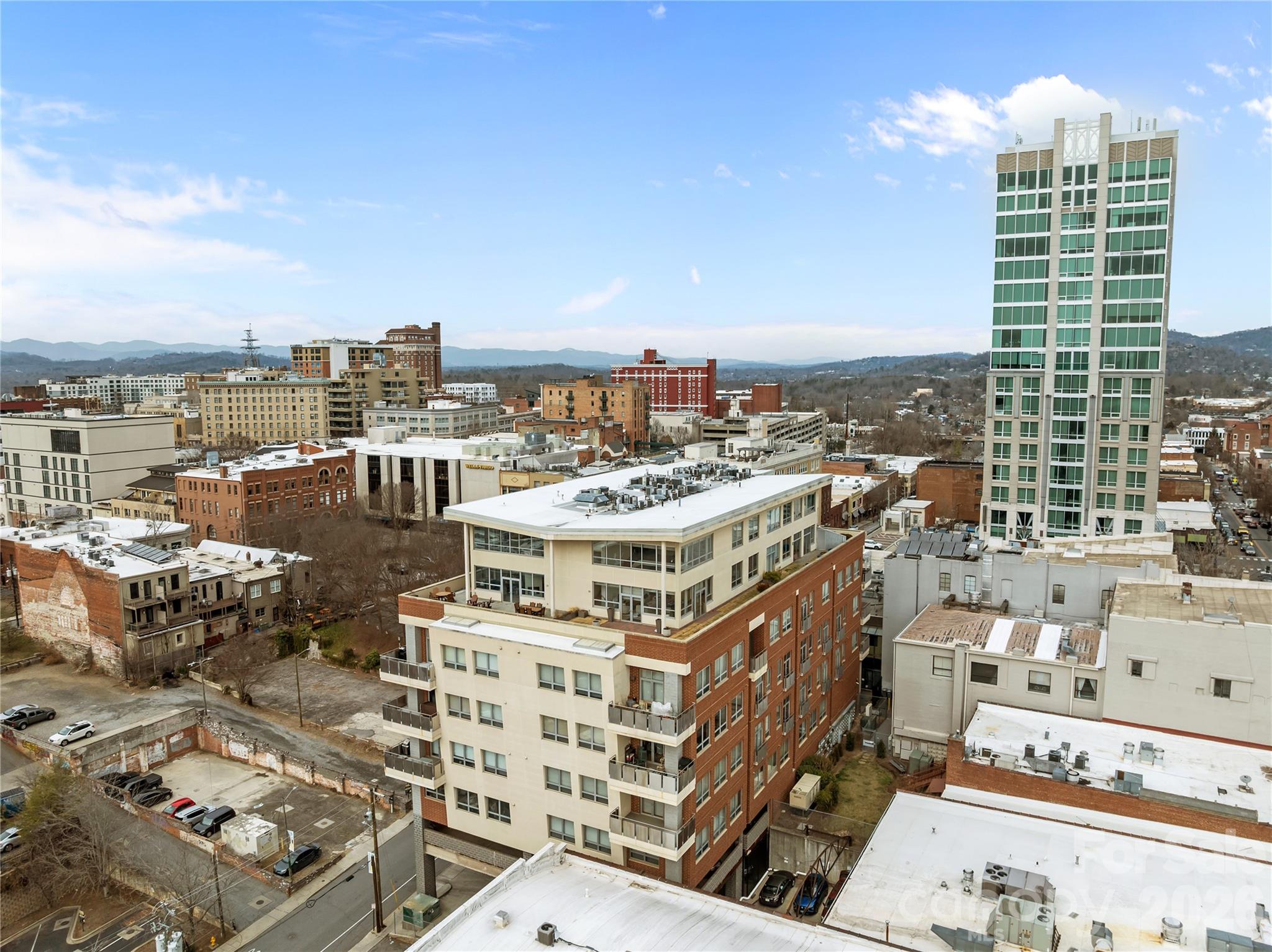 12 S Lexington Avenue Unit: 401