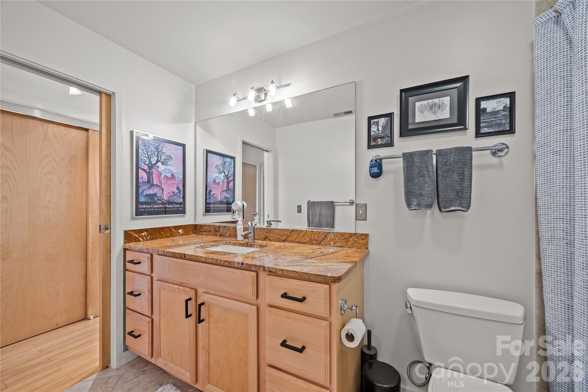 12 S Lexington Avenue Unit: 401