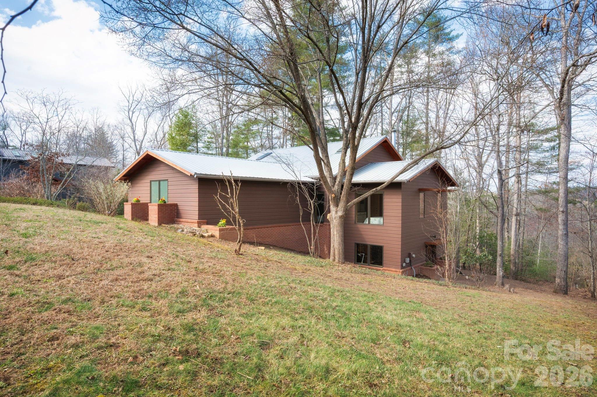 521 Wood Thrush Court