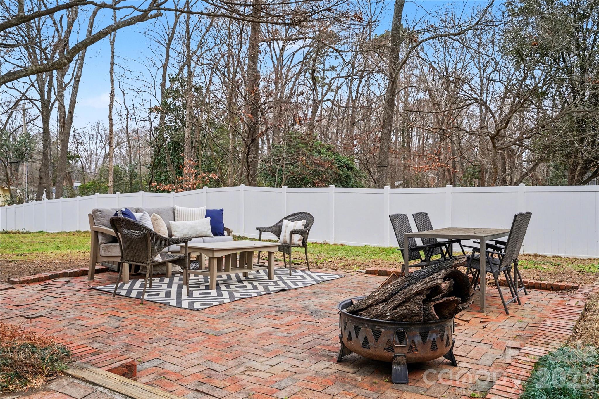 819 Ashmeade Road