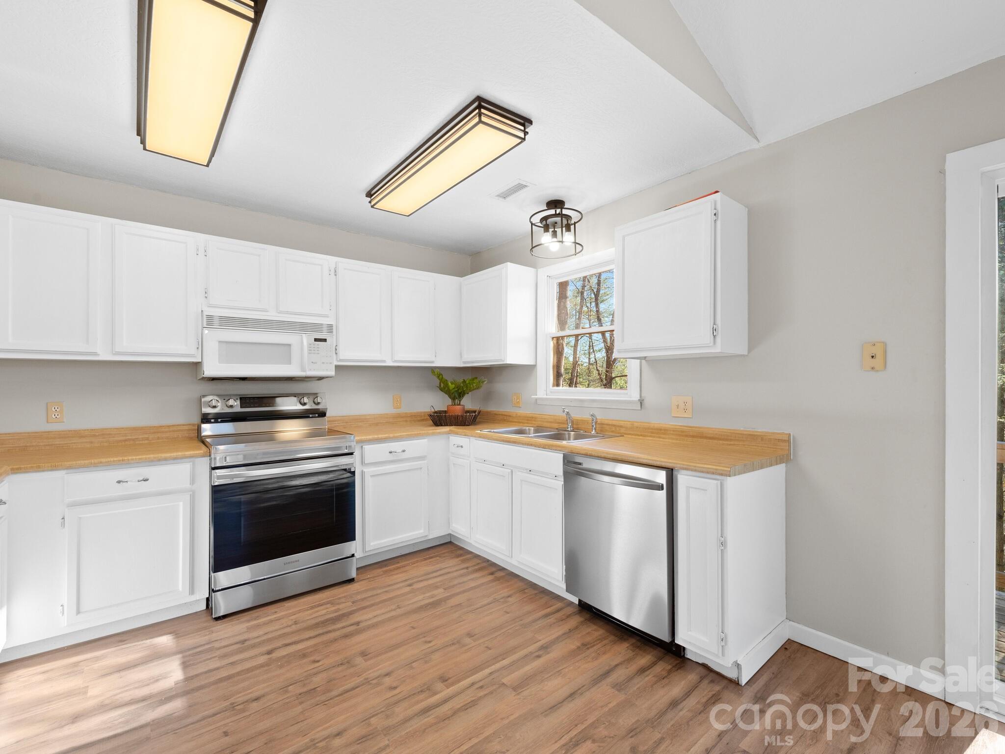 331 River Ridge Drive