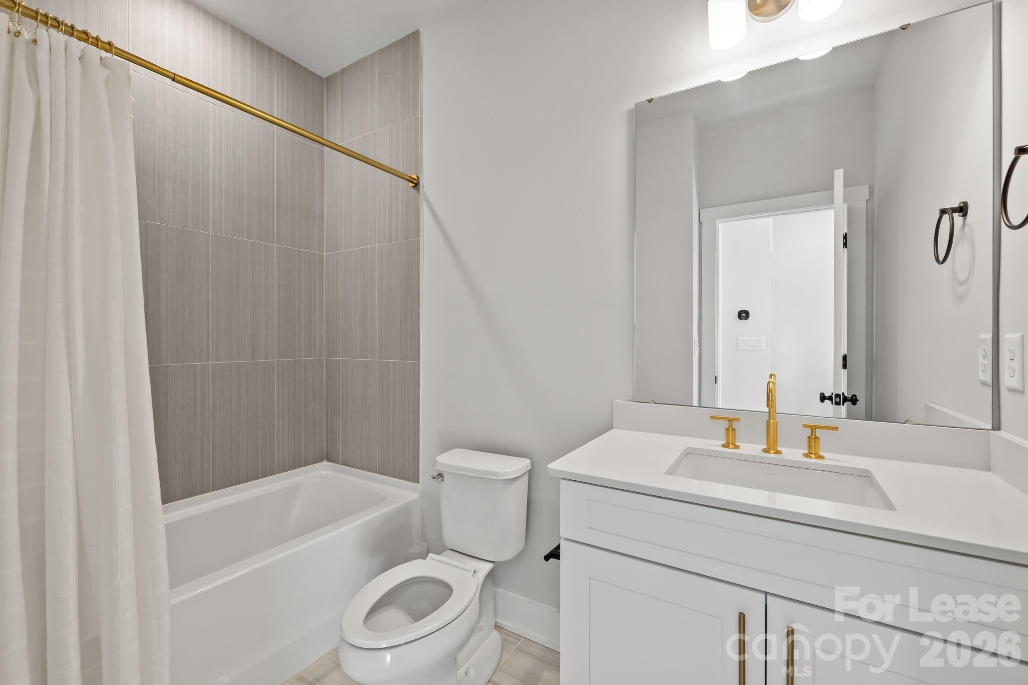 1925 Dunavant Street