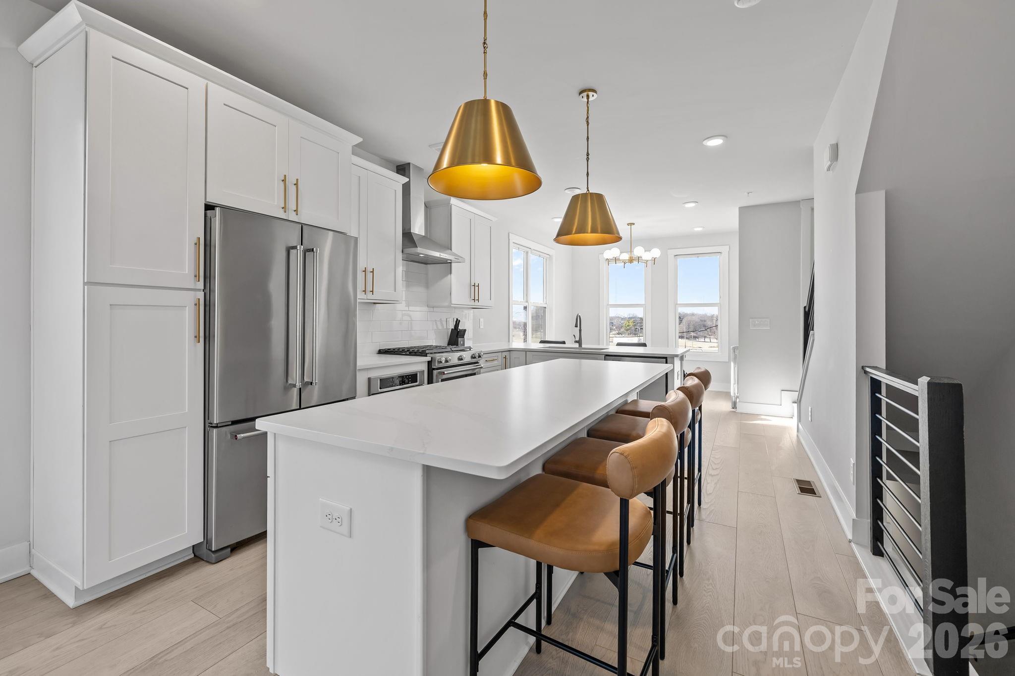 1925 Dunavant Street