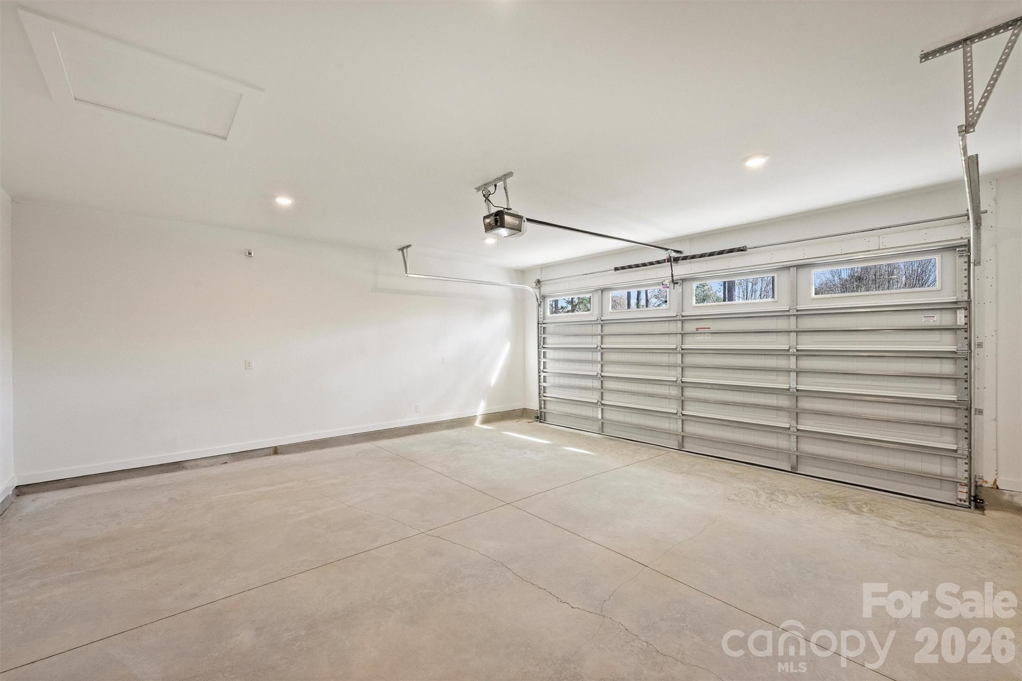 2295 Lee Lawing Road