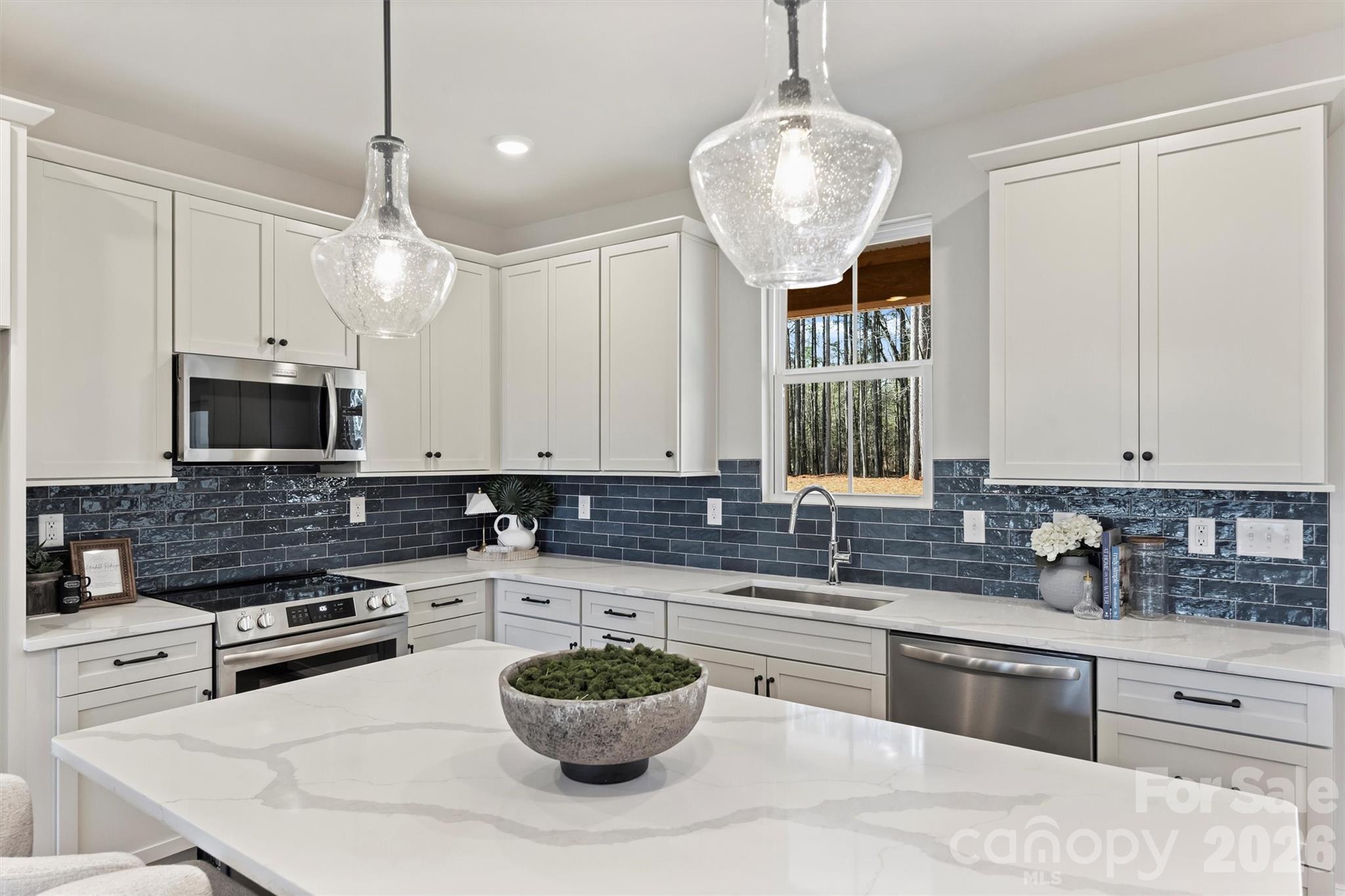 2295 Lee Lawing Road