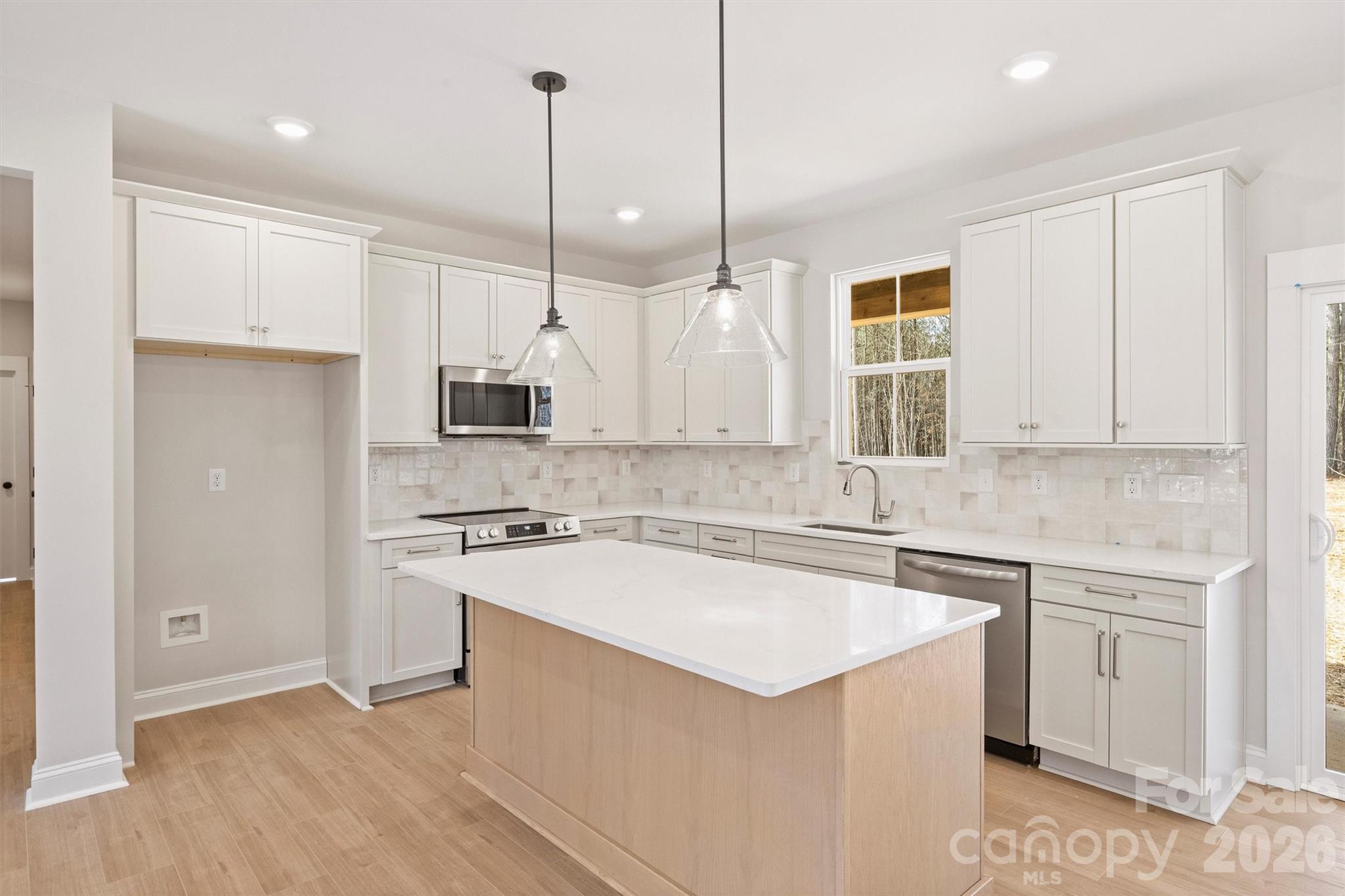 2279 Lee Lawing Road