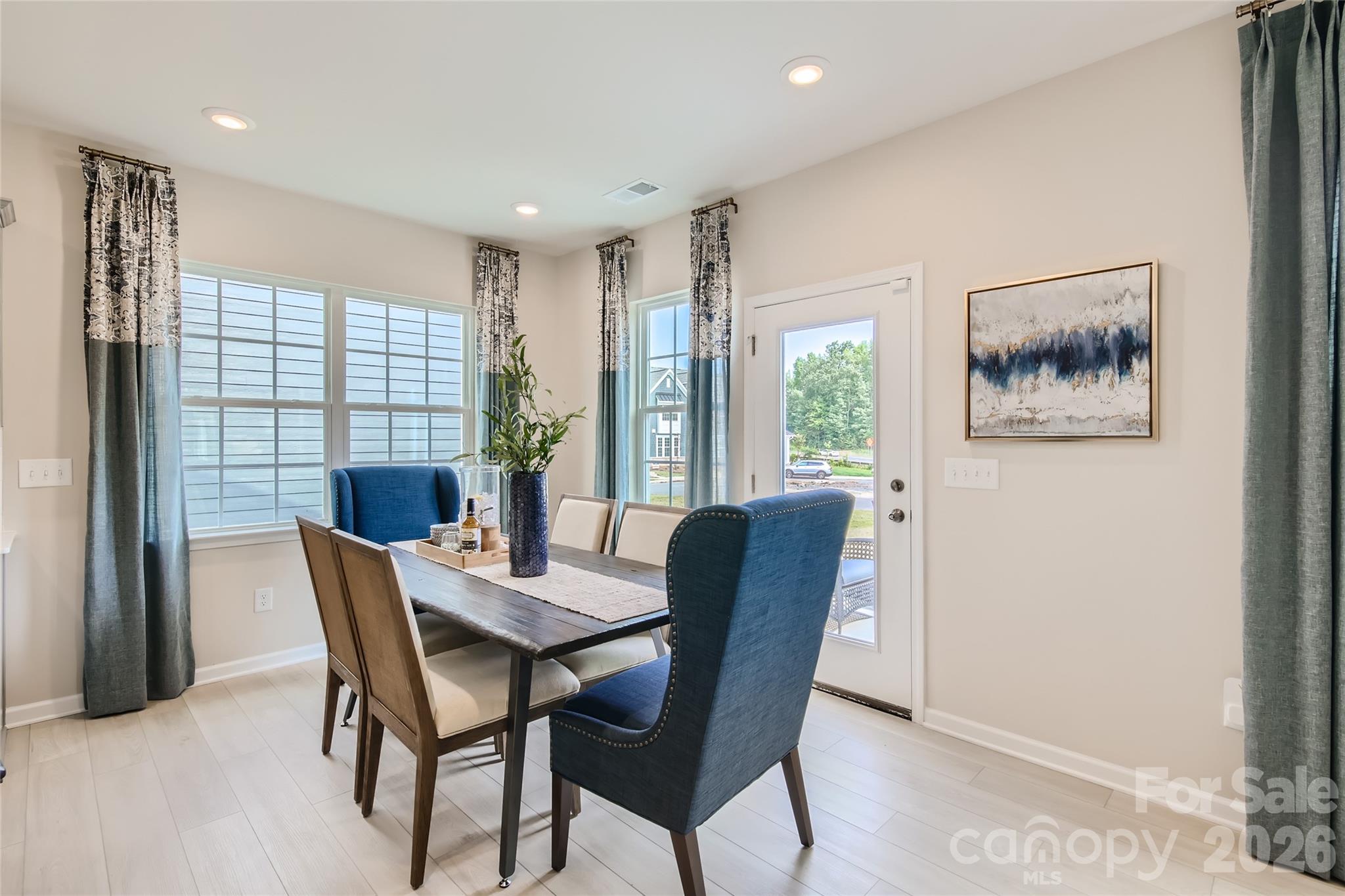 1009 Lookout Shoals Drive