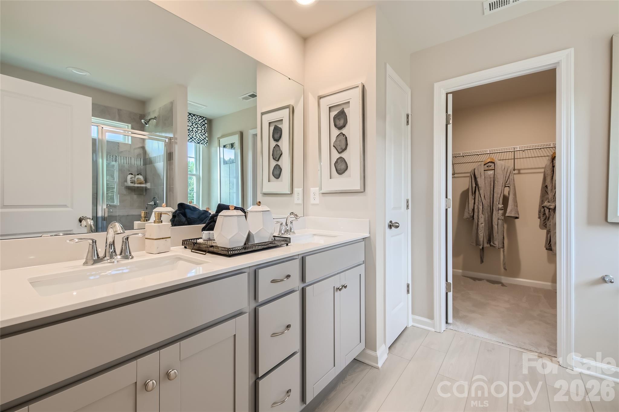 1009 Lookout Shoals Drive