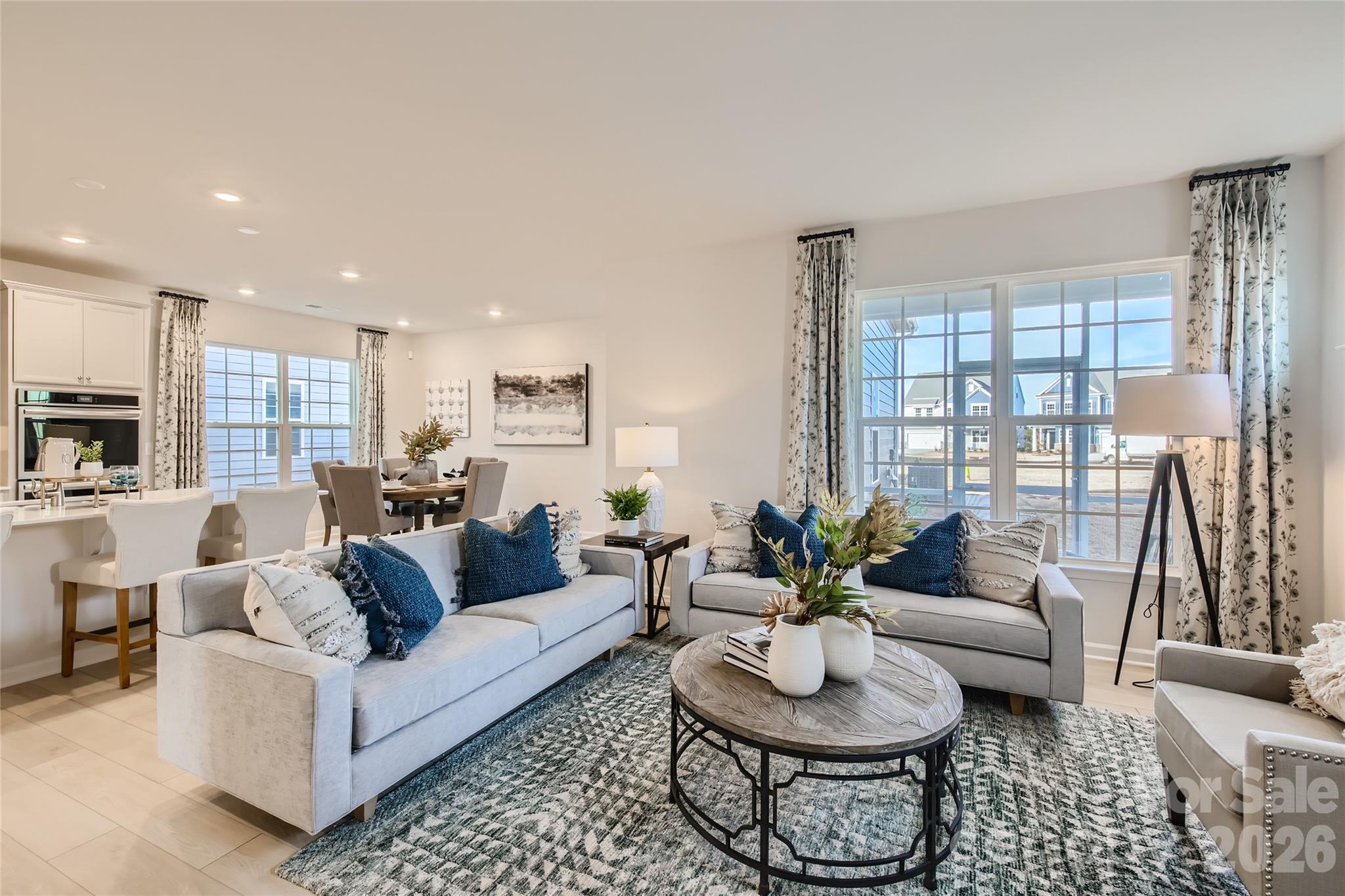 2704 Monument Point Circle