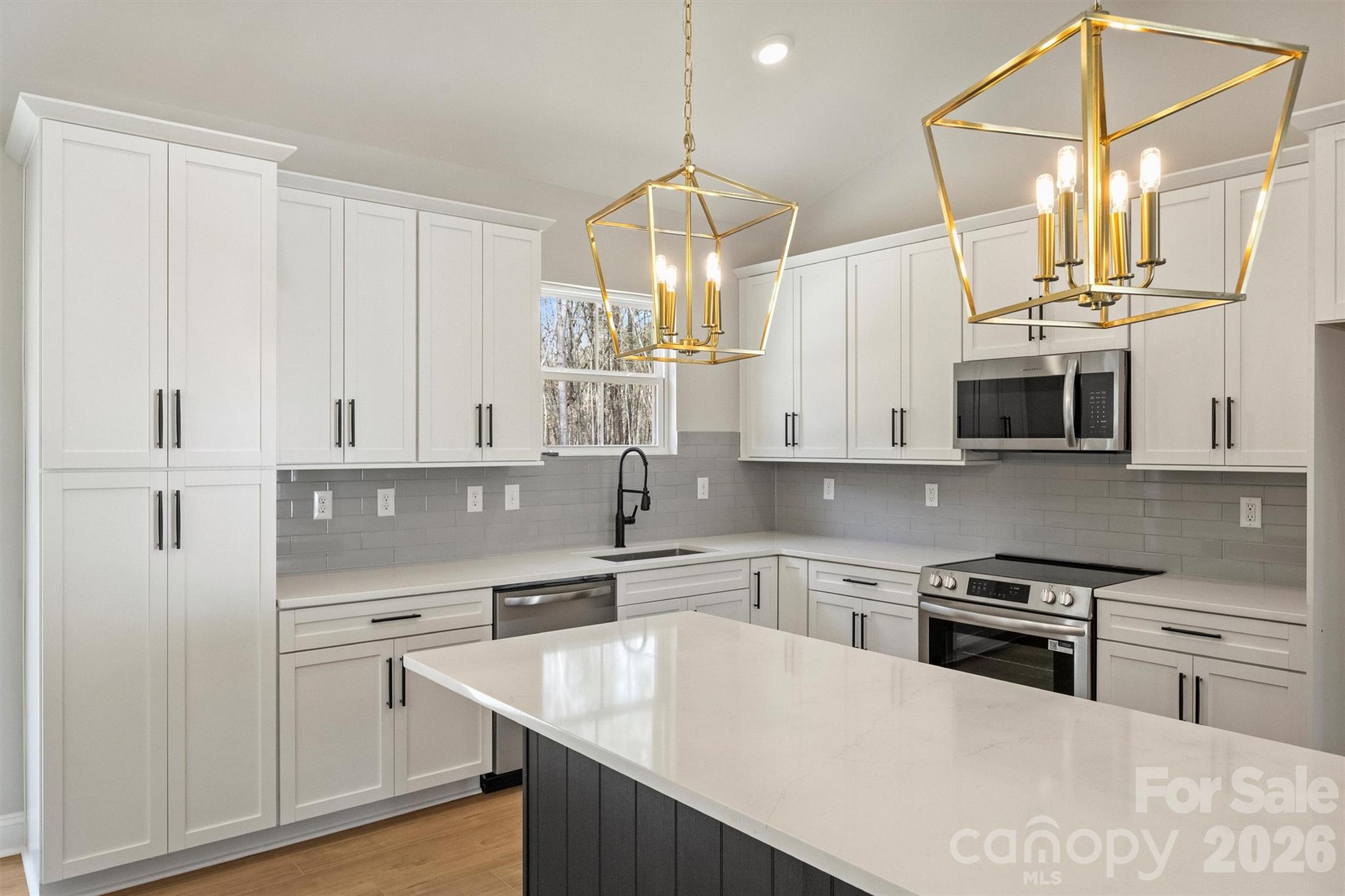 2271 Lee Lawing Road