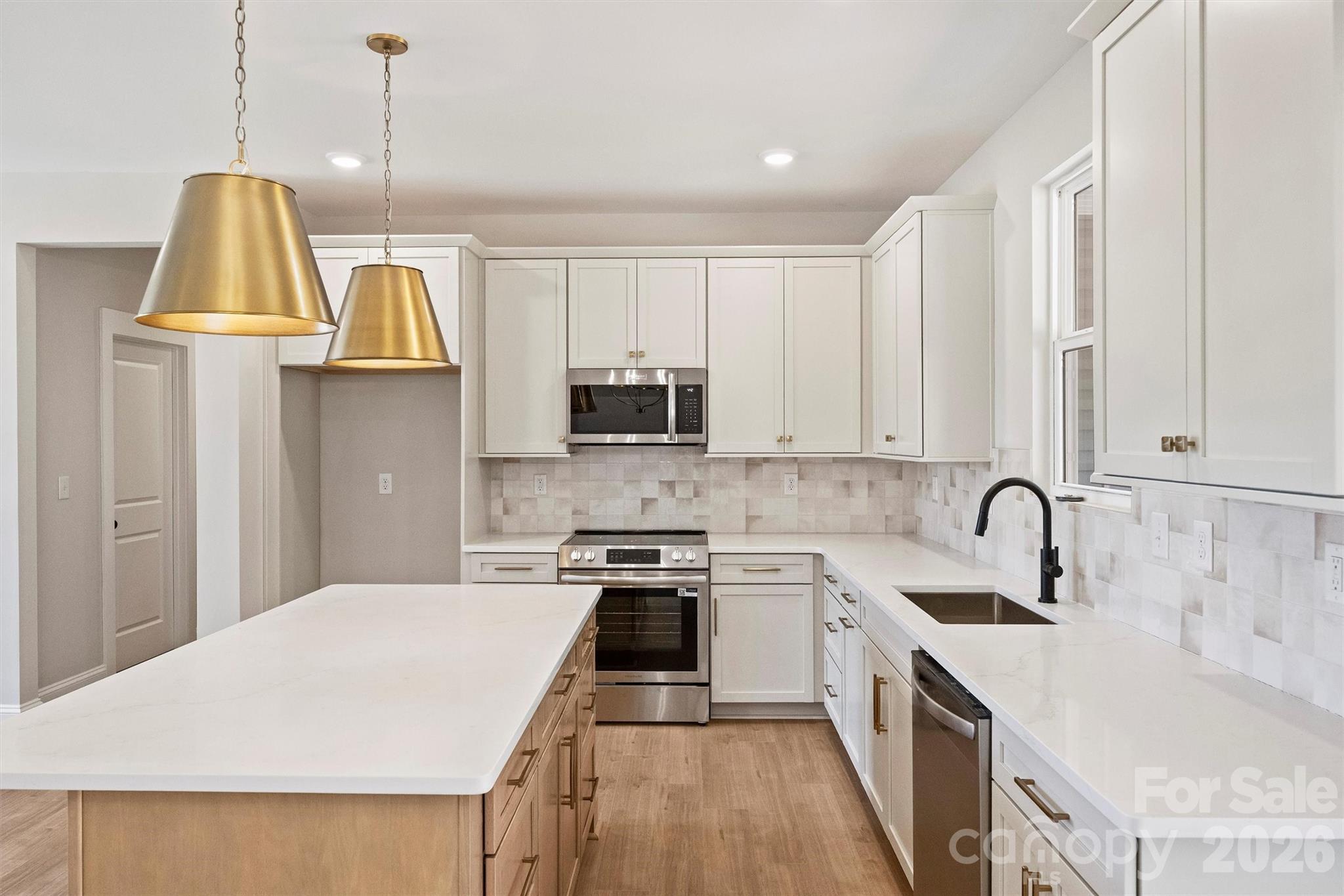 2263 Lee Lawing Road