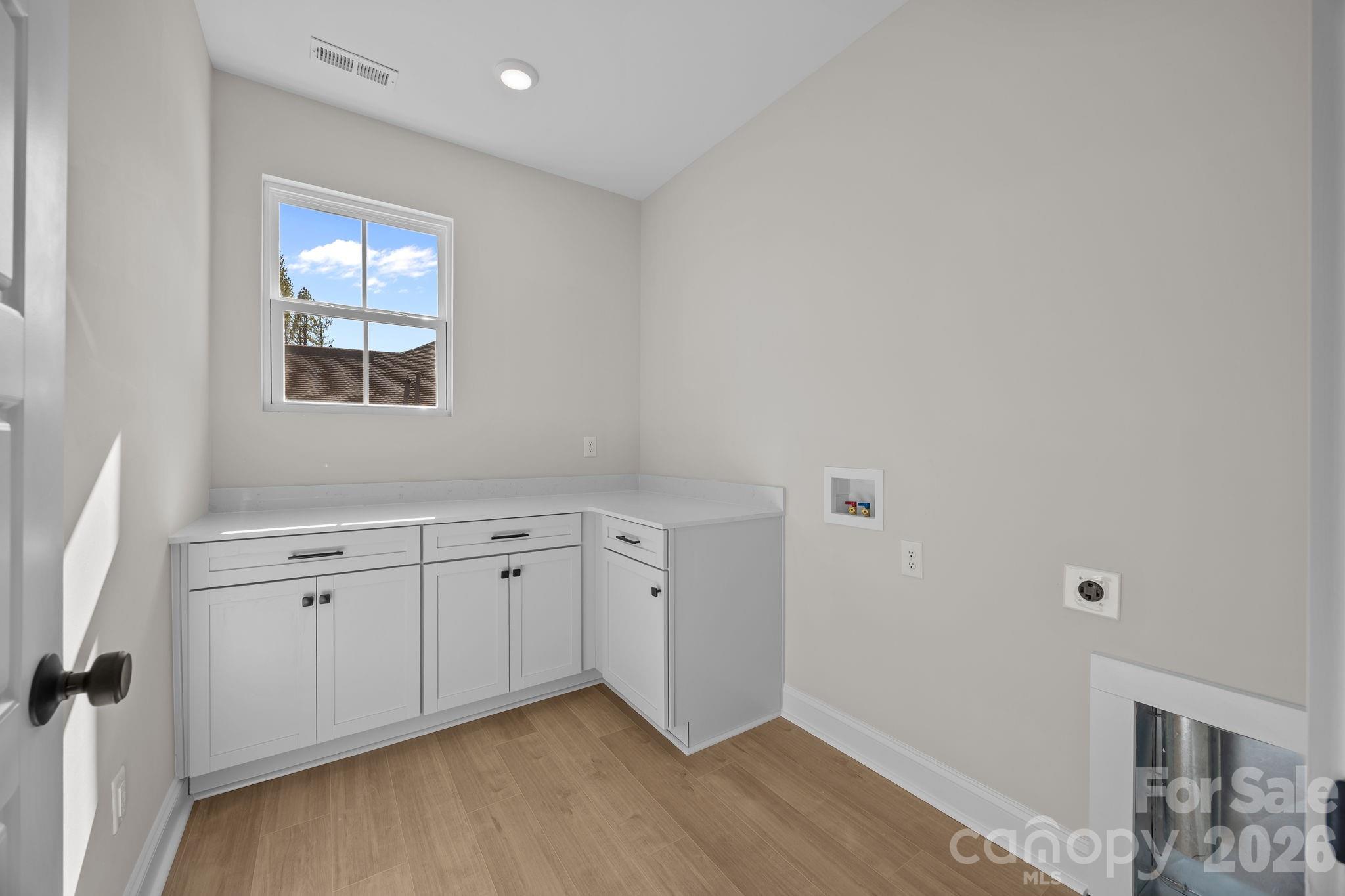 2319 Lee Lawing Road