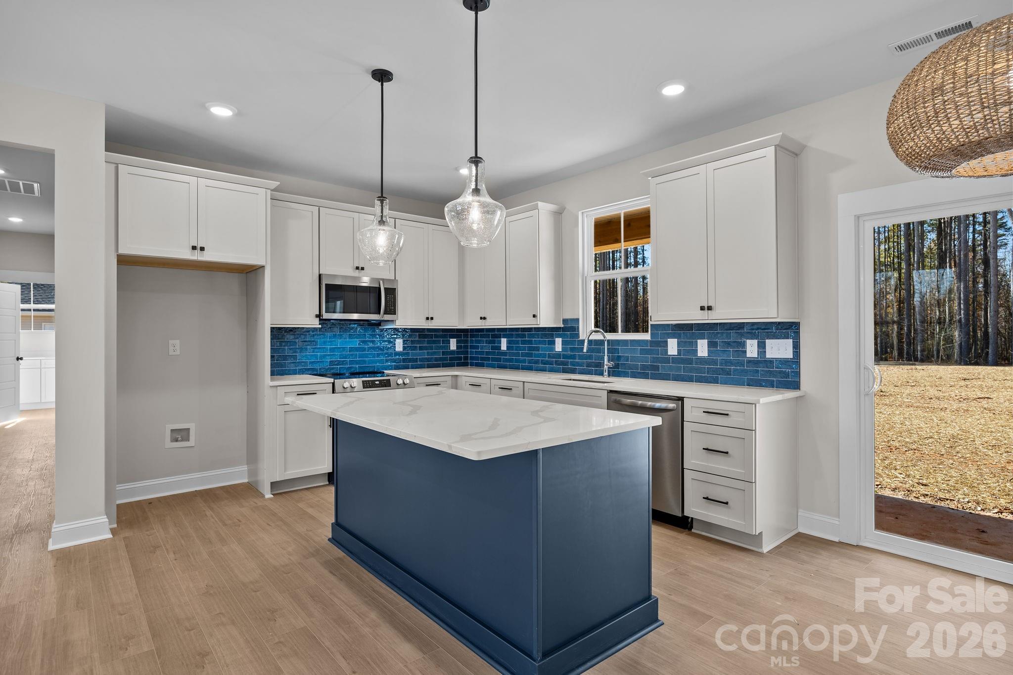 2319 Lee Lawing Road