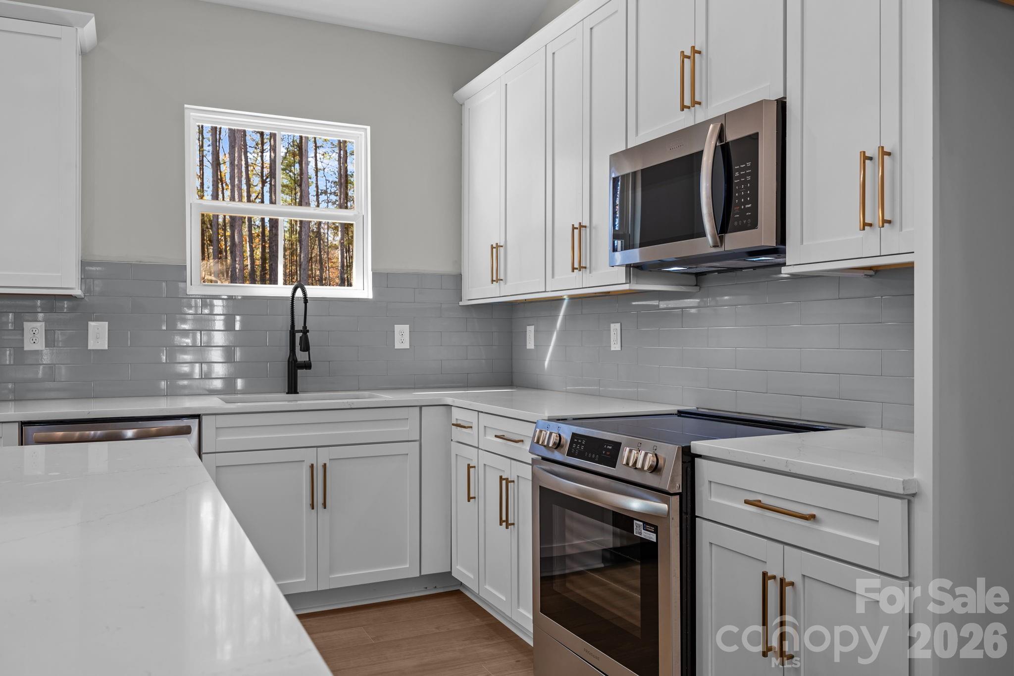 2287 Lee Lawing Road