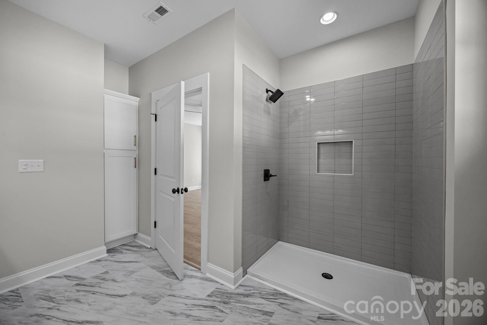 2287 Lee Lawing Road