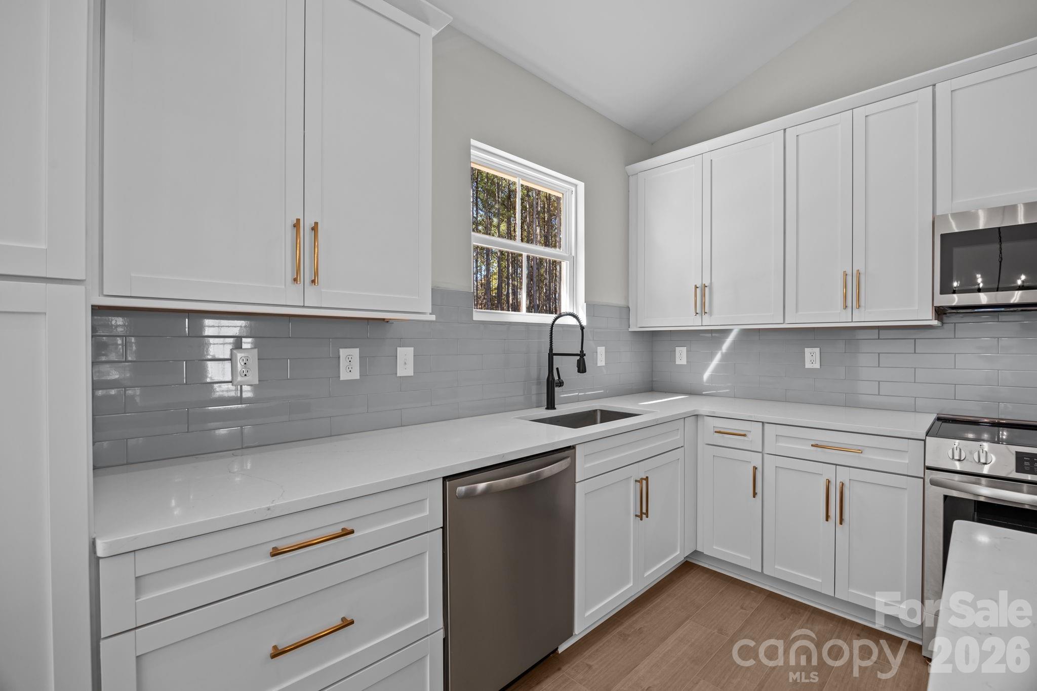 2287 Lee Lawing Road