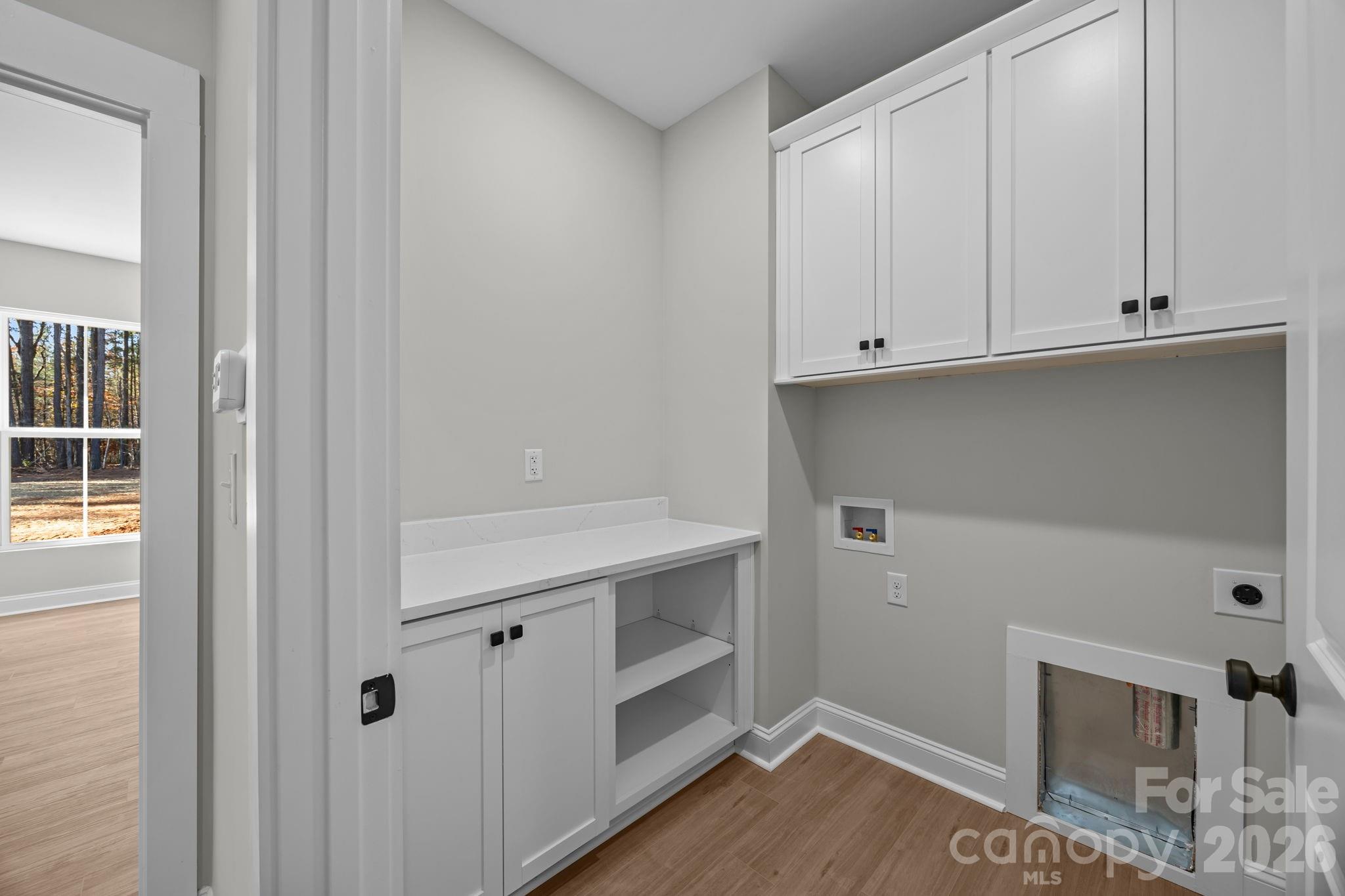 2287 Lee Lawing Road