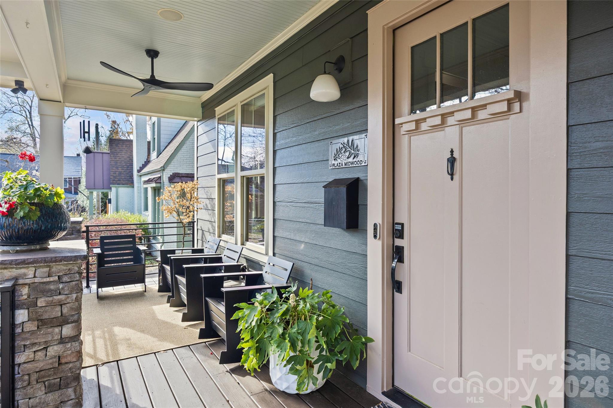 1817 Nassau Boulevard