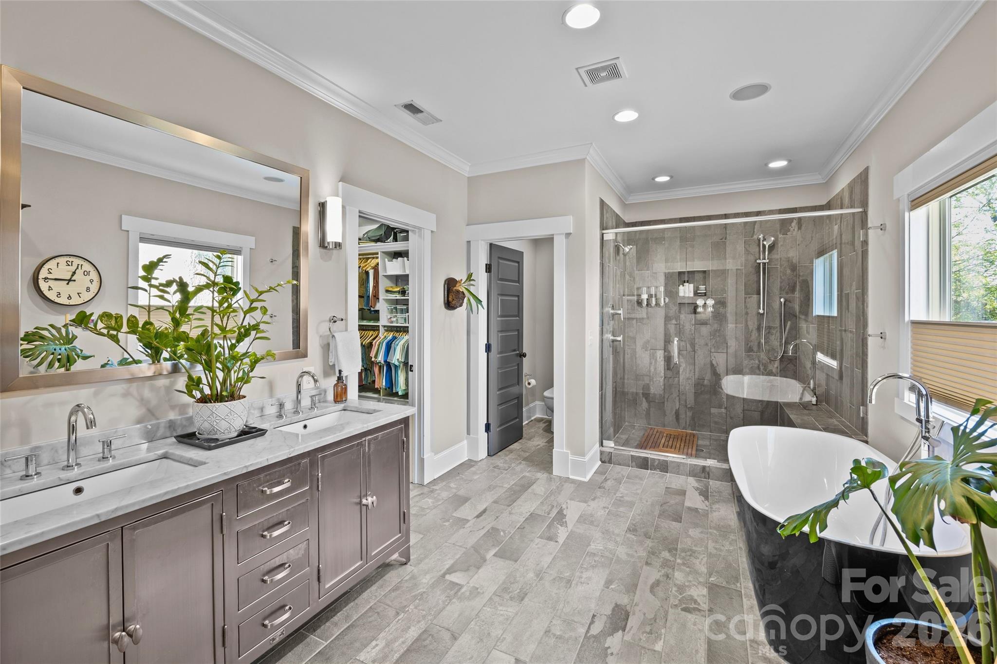 1817 Nassau Boulevard