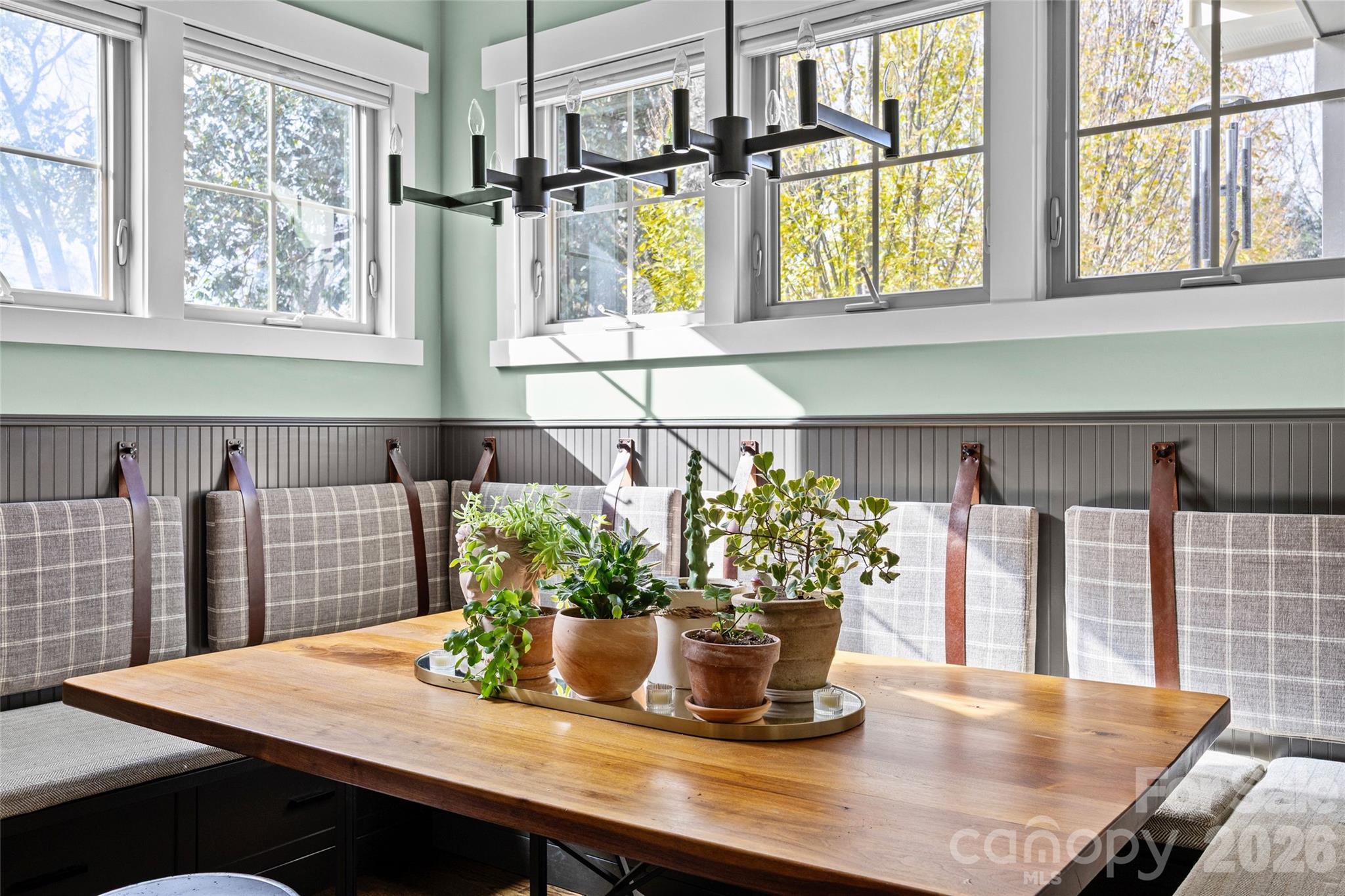 1817 Nassau Boulevard