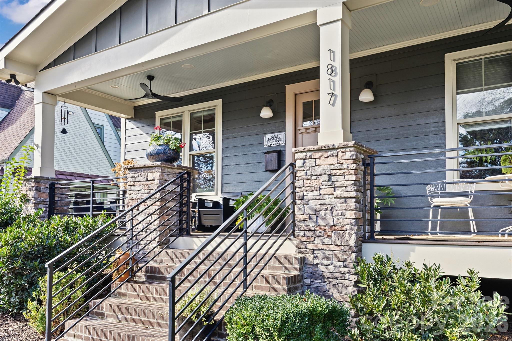 1817 Nassau Boulevard