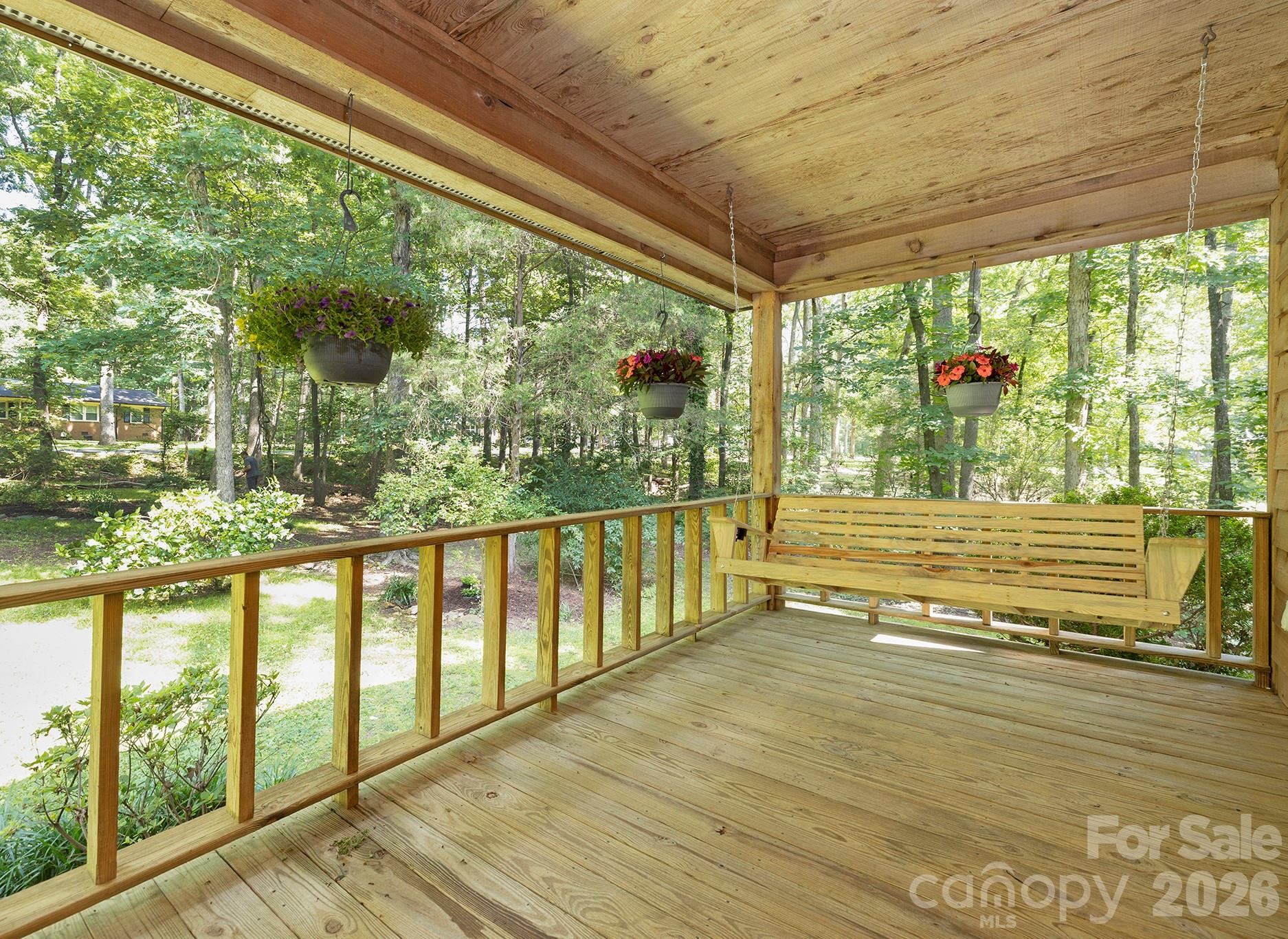 715 White Oaks Circle