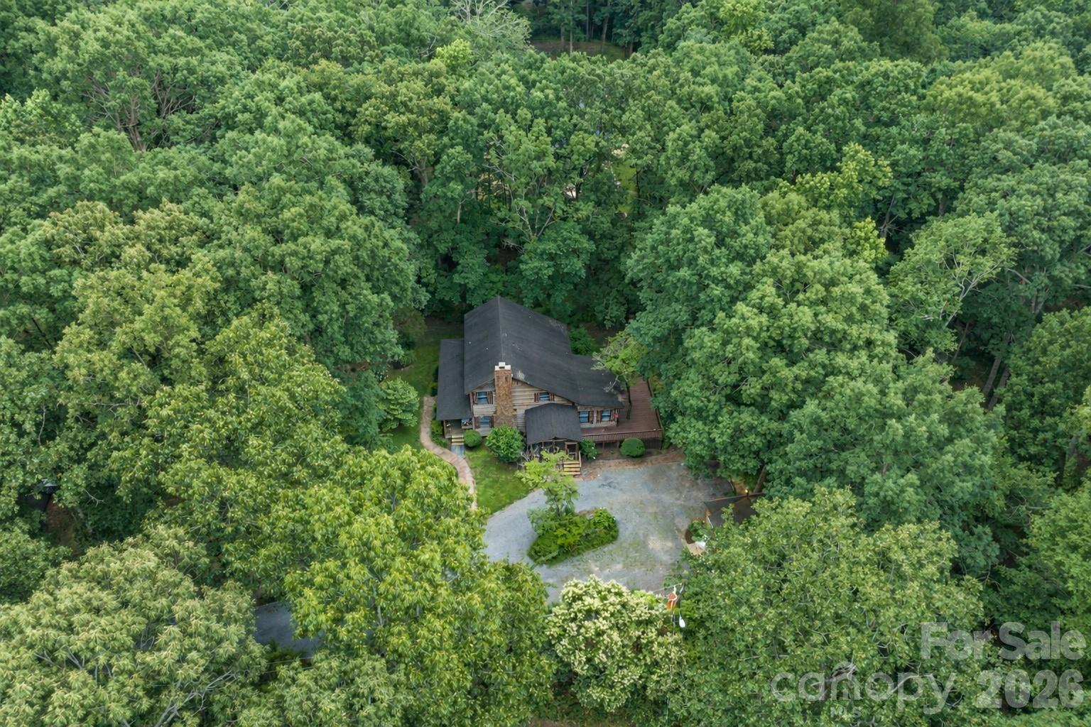 715 White Oaks Circle