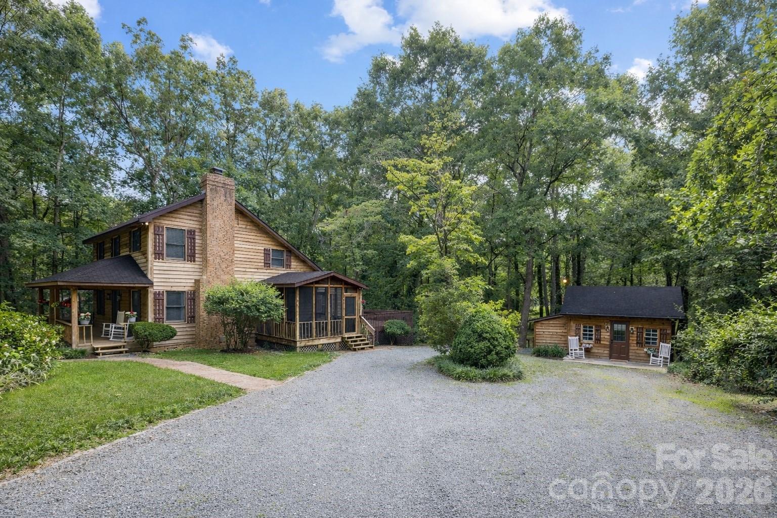715 White Oaks Circle