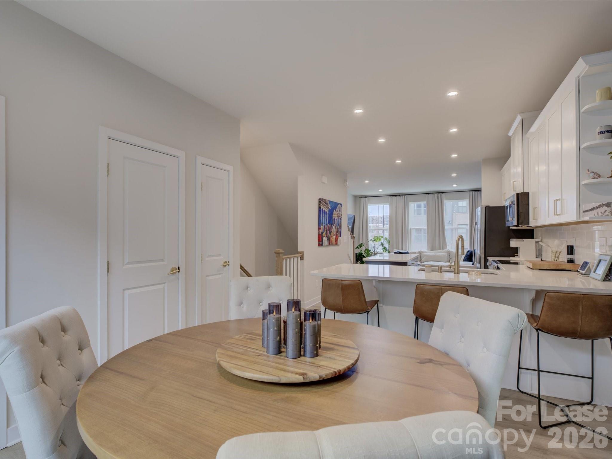 6112 Station Crossing Avenue