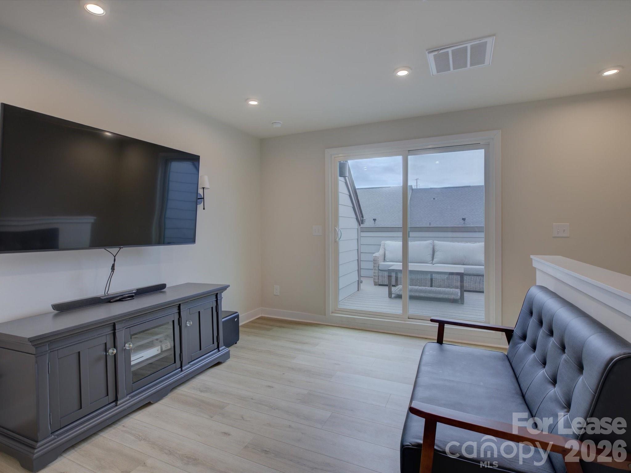 6112 Station Crossing Avenue