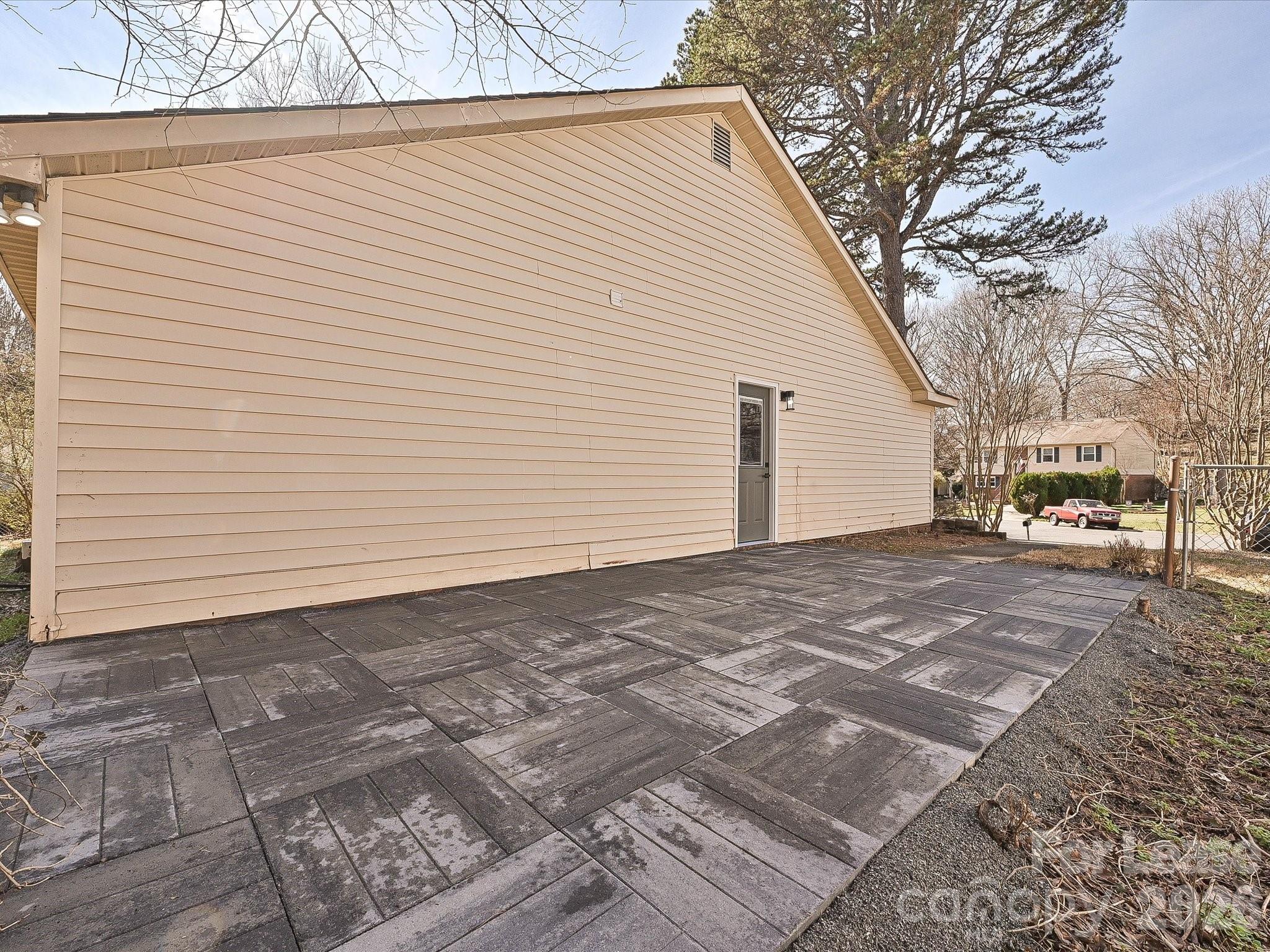 6455 Tivoli Court