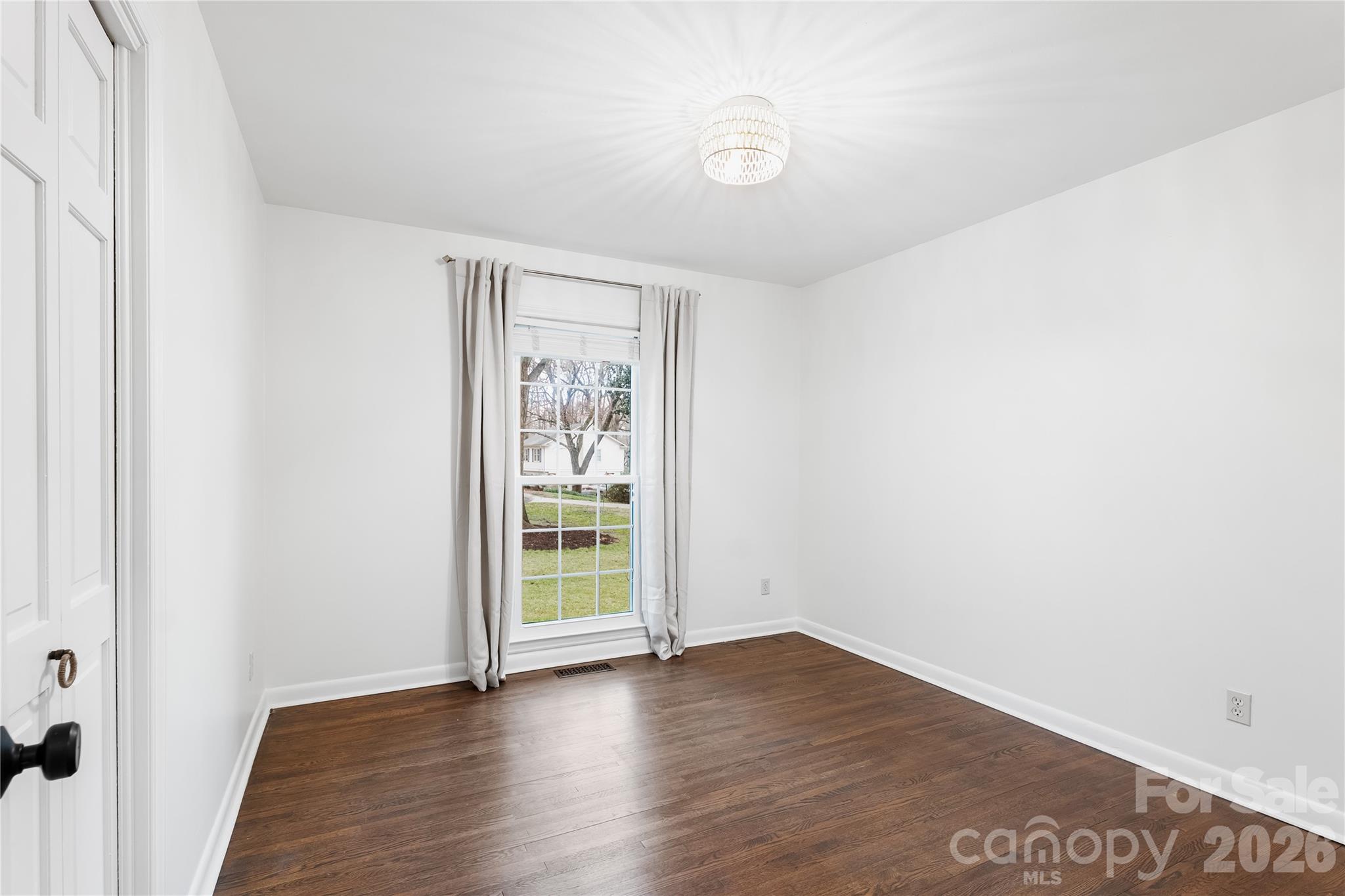 4901 Charmapeg Avenue