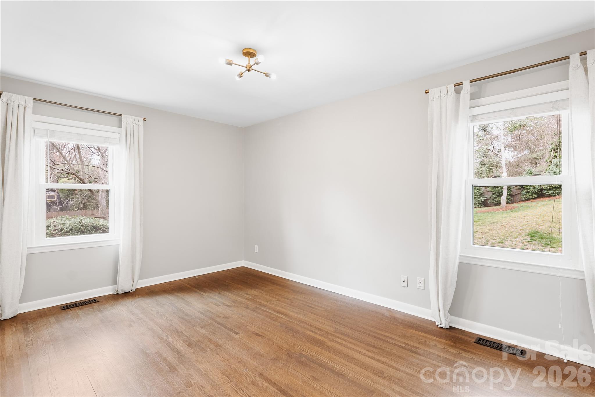 4901 Charmapeg Avenue