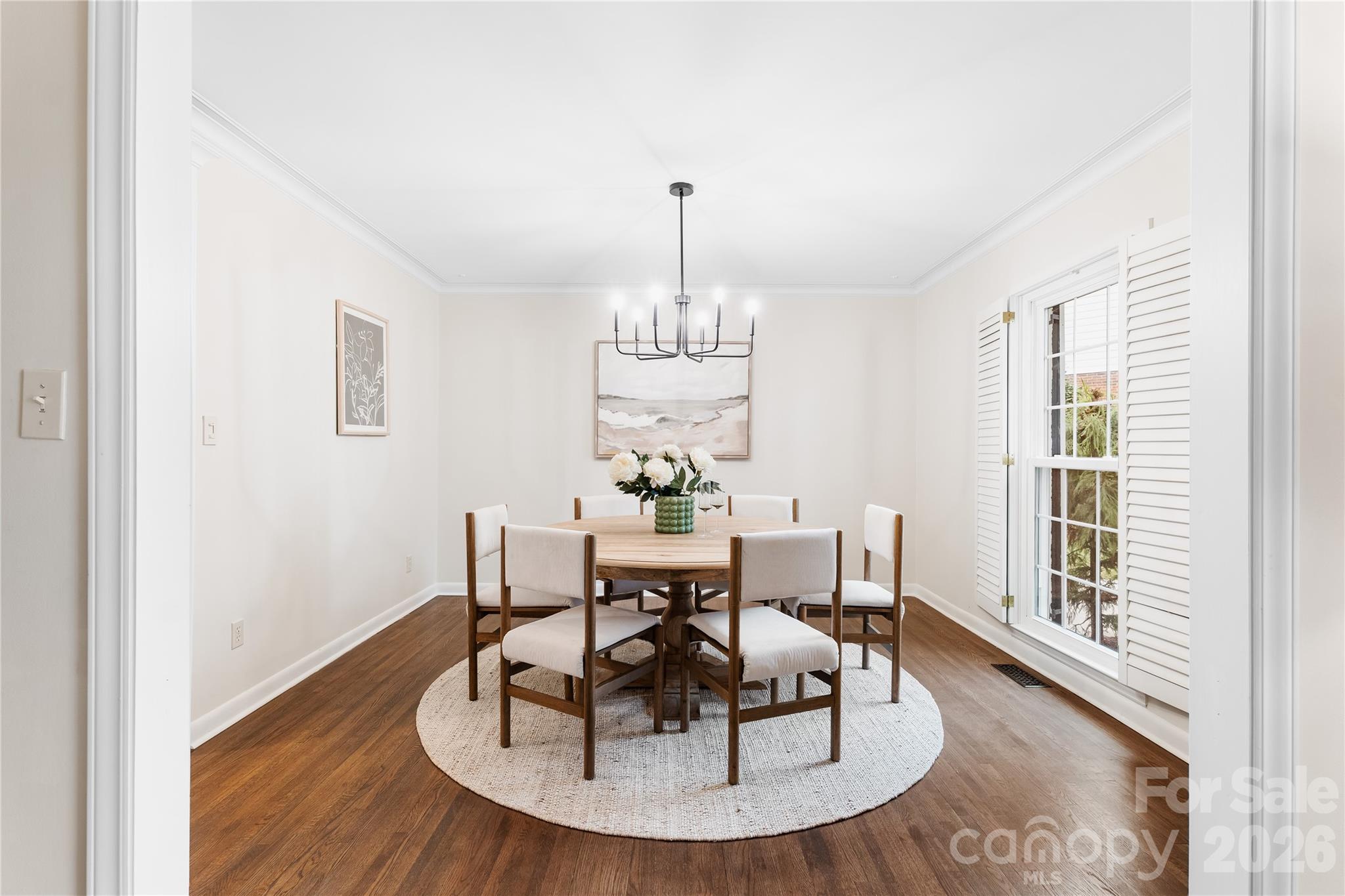 4901 Charmapeg Avenue