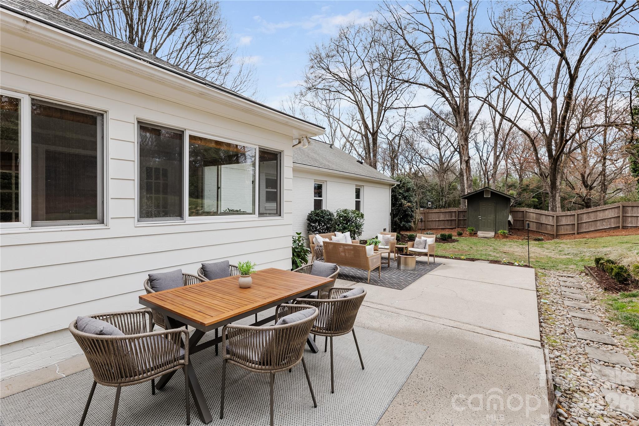 4901 Charmapeg Avenue