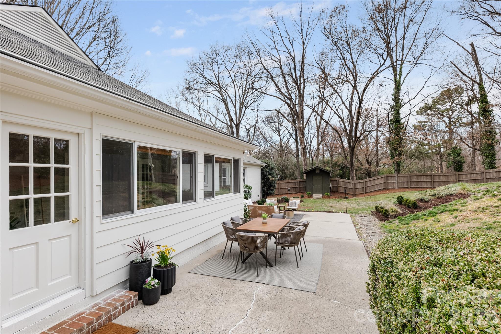 4901 Charmapeg Avenue