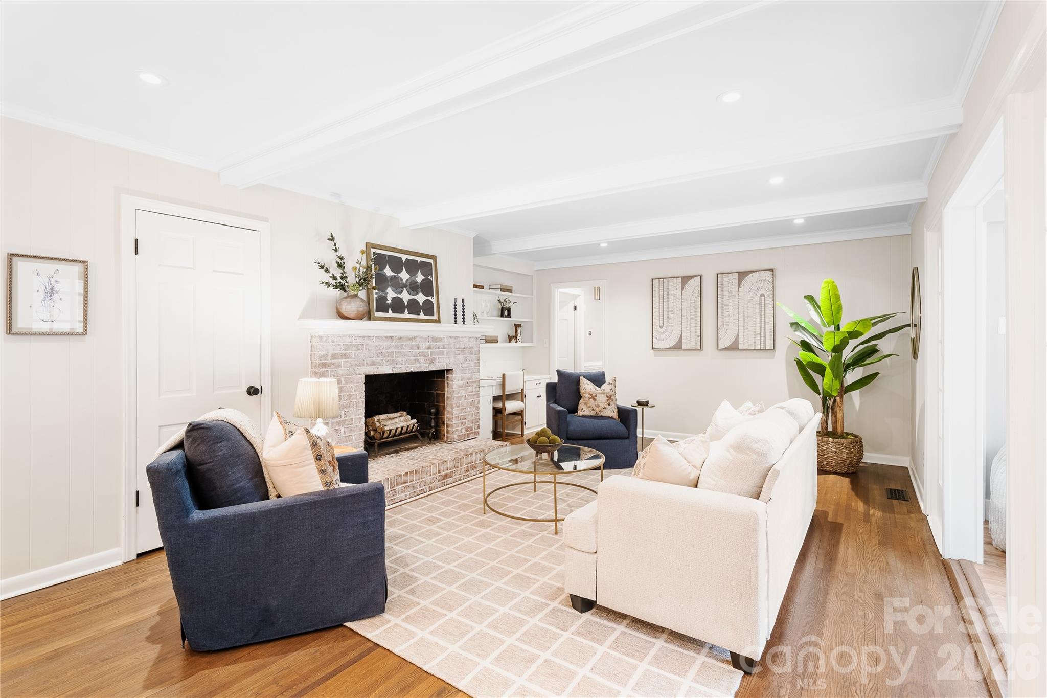 4901 Charmapeg Avenue