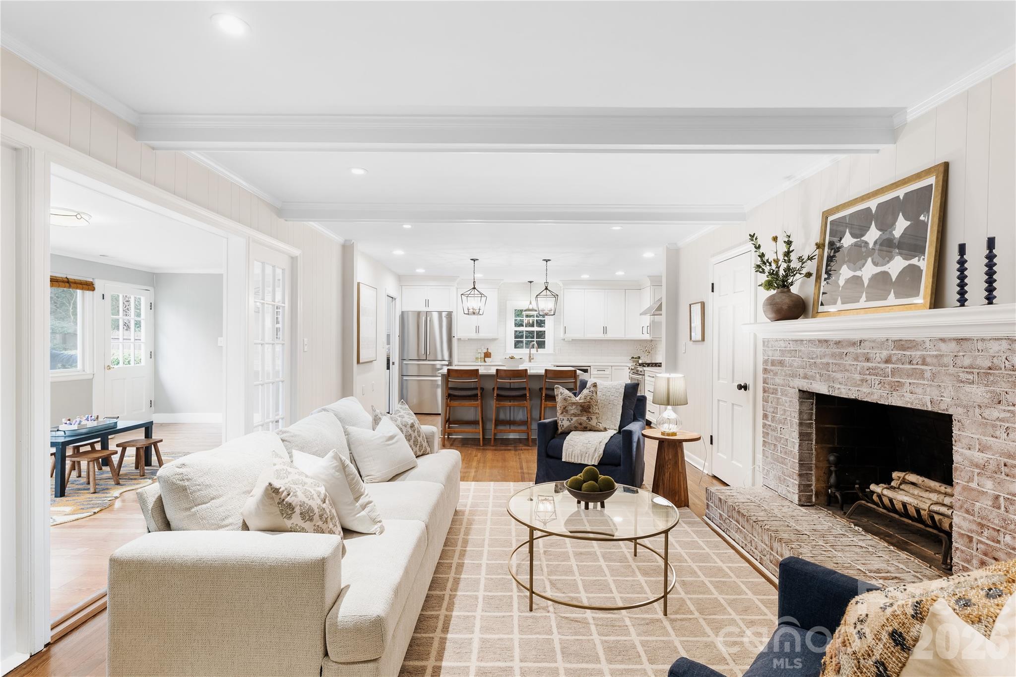 4901 Charmapeg Avenue