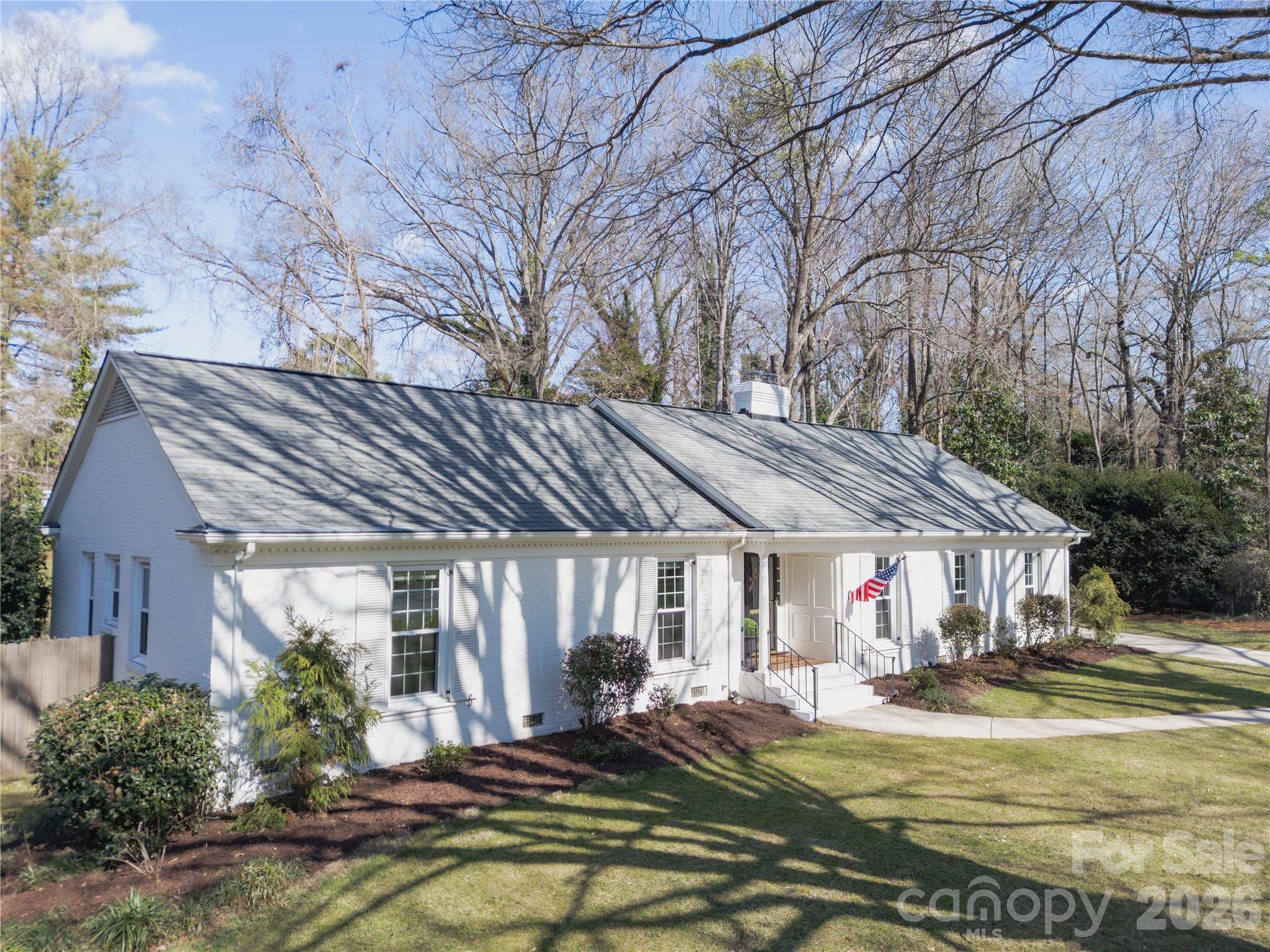 4901 Charmapeg Avenue